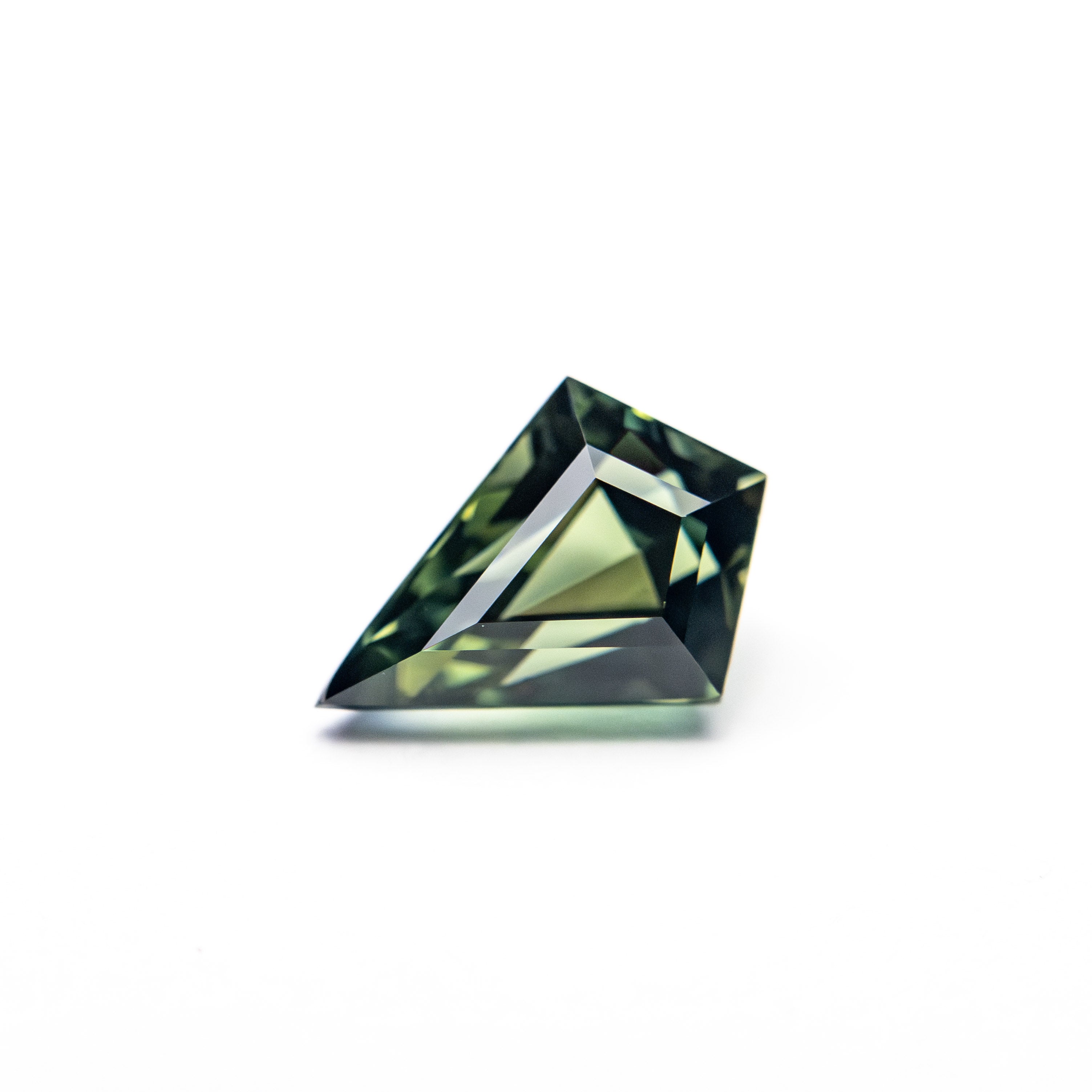 1.12ct 8.00x5.64x4.46mm Kite Step Cut Sapphire 25386-09