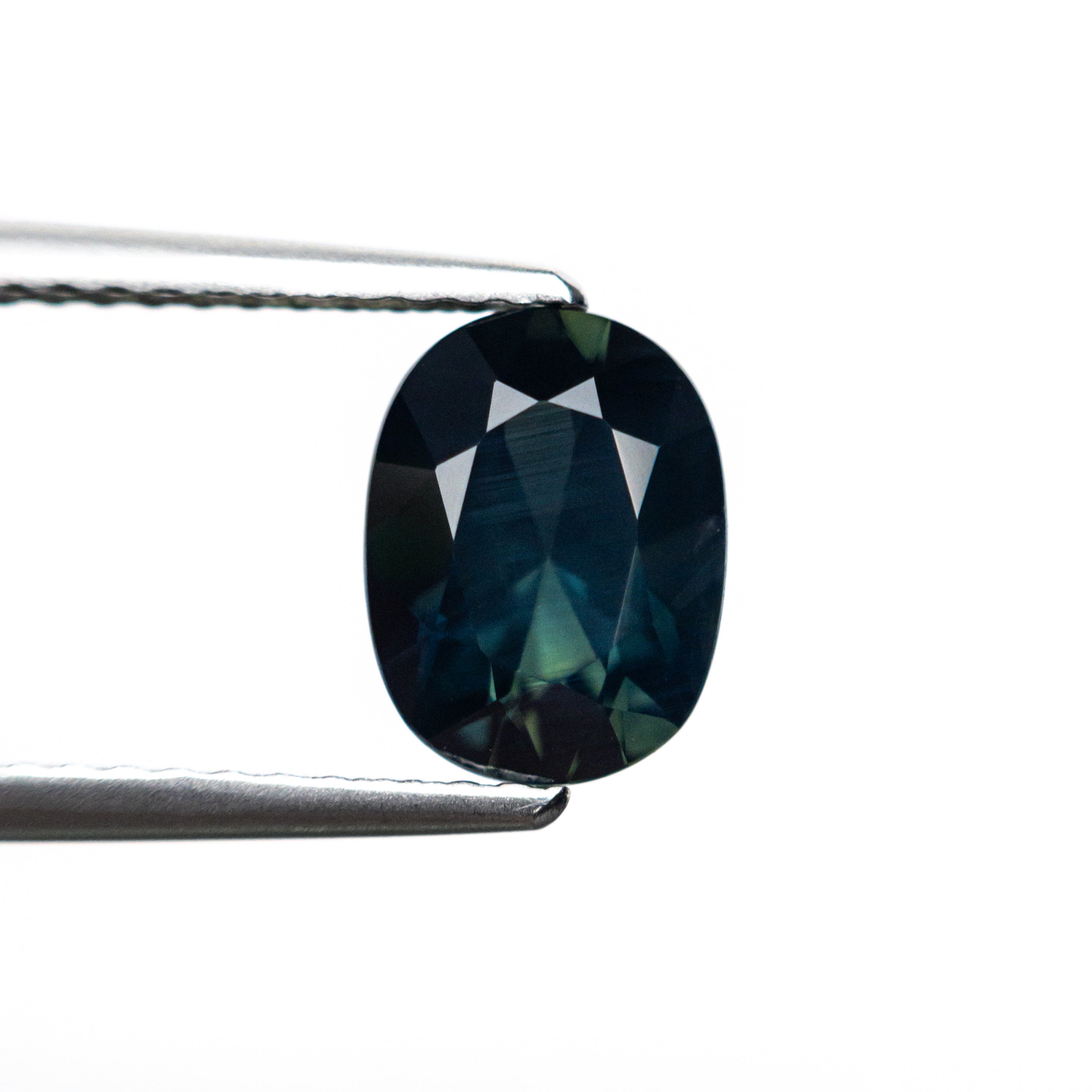 1.68ct 8.13x6.17x4.43mm Oval Brilliant Sapphire 25782-04