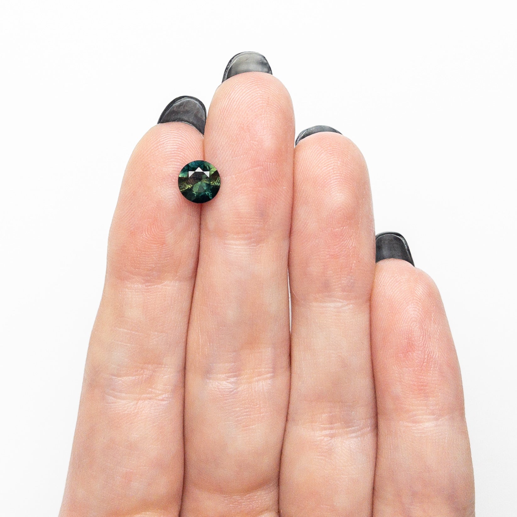 1.06ct 6.33x6.30x3.81mm Round Brilliant Sapphire 26493-06