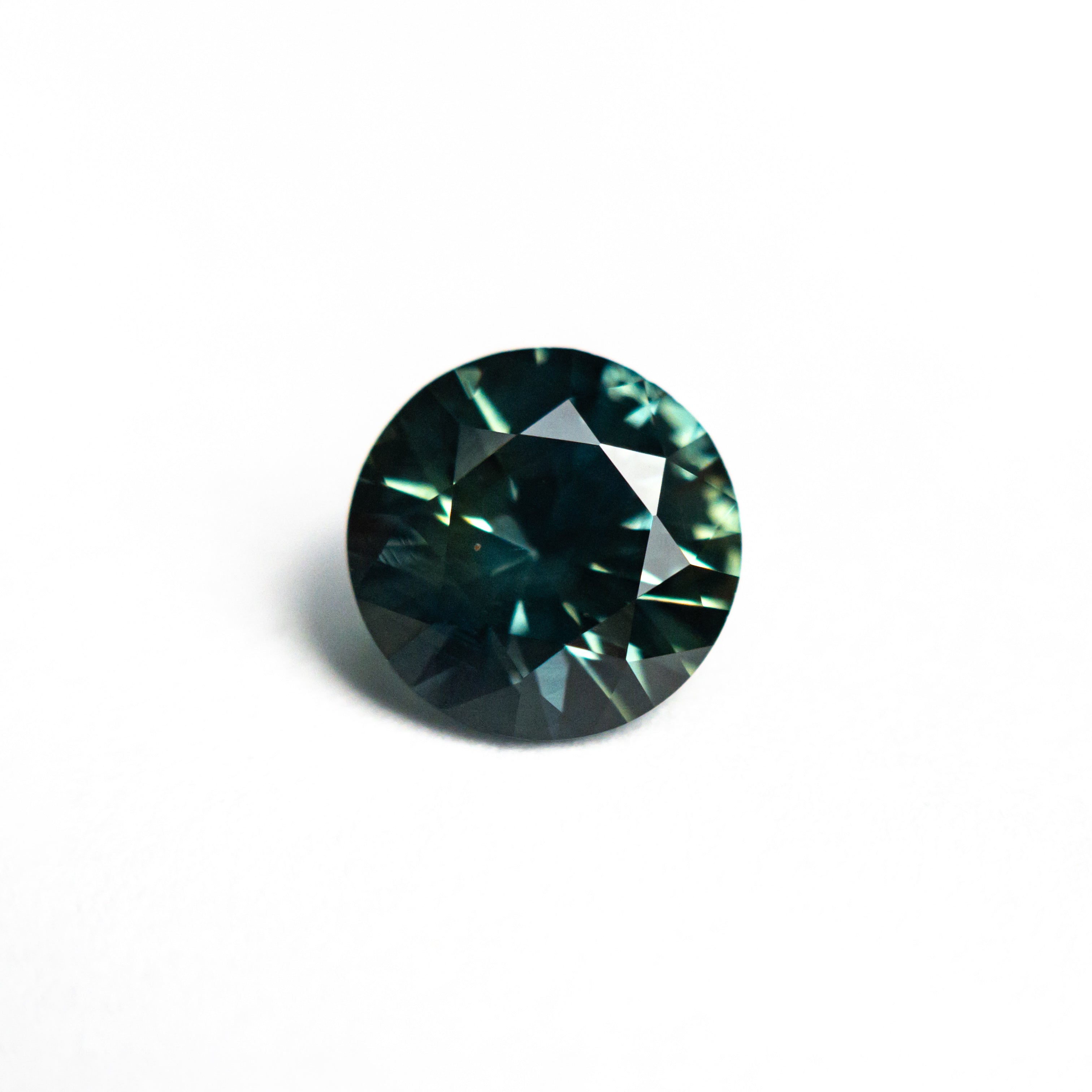 1.63ct 7.02x6.99x4.63mm Round Brilliant Sapphire 26524-13