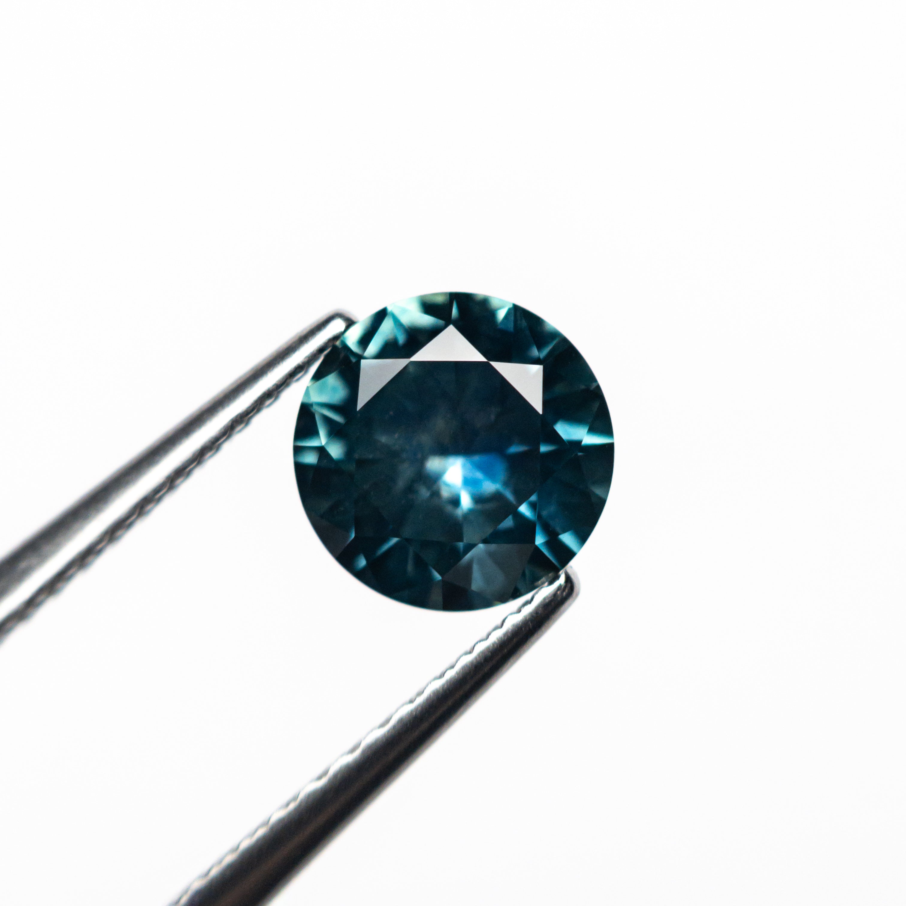 1.39ct 6.83x6.80x4.09mm Round Brilliant Sapphire 26524-15