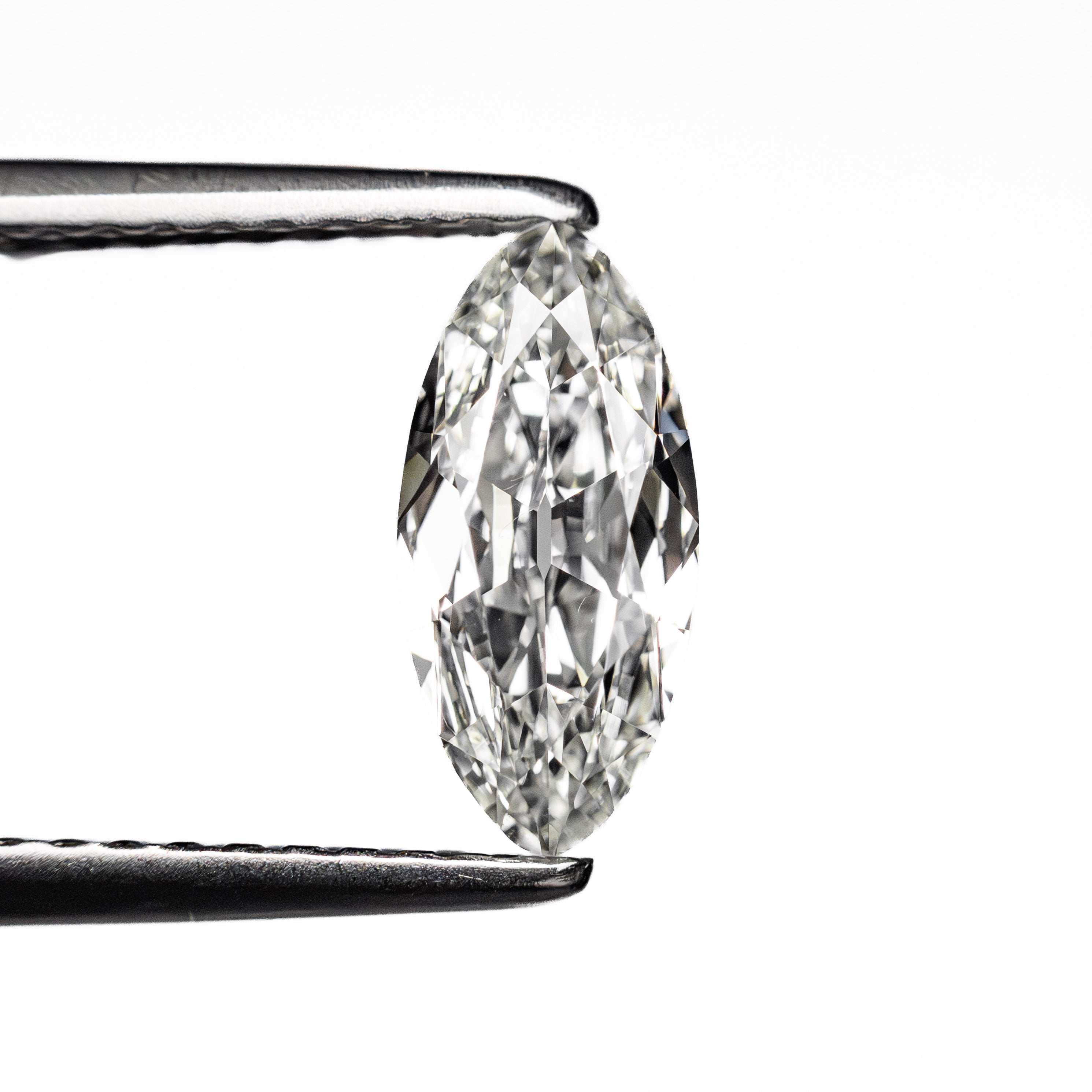 0.72ct 9.48x4.47x2.33mm VS2 H Moval Brilliant 26754-01