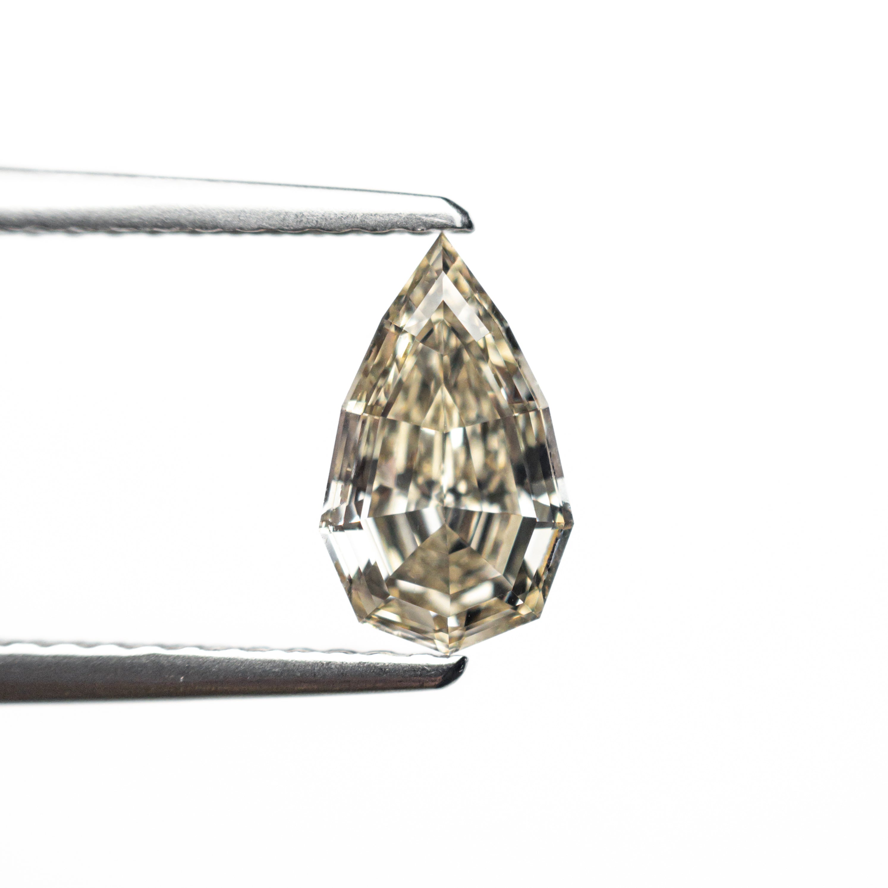 1.01ct 8.70x5.24x3.27mm VS2 C4 Geo Pear Step Cut 🇿🇦 27082-10