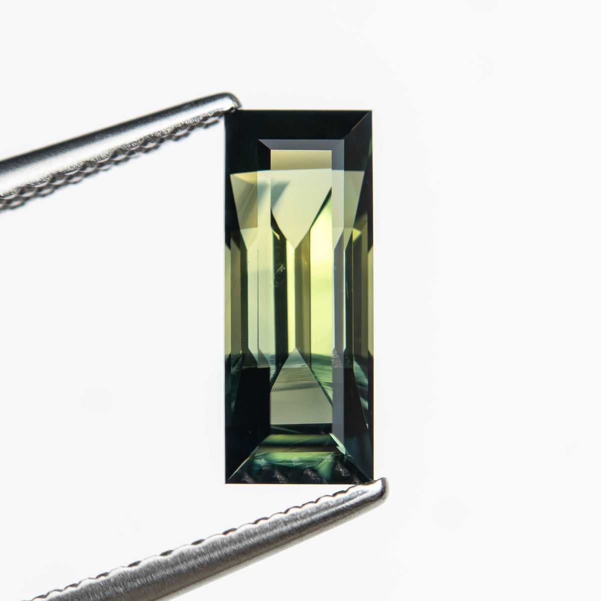 1.42ct 9.72x3.88x3.62mm Rectangle Step Cut Sapphire 27330-01