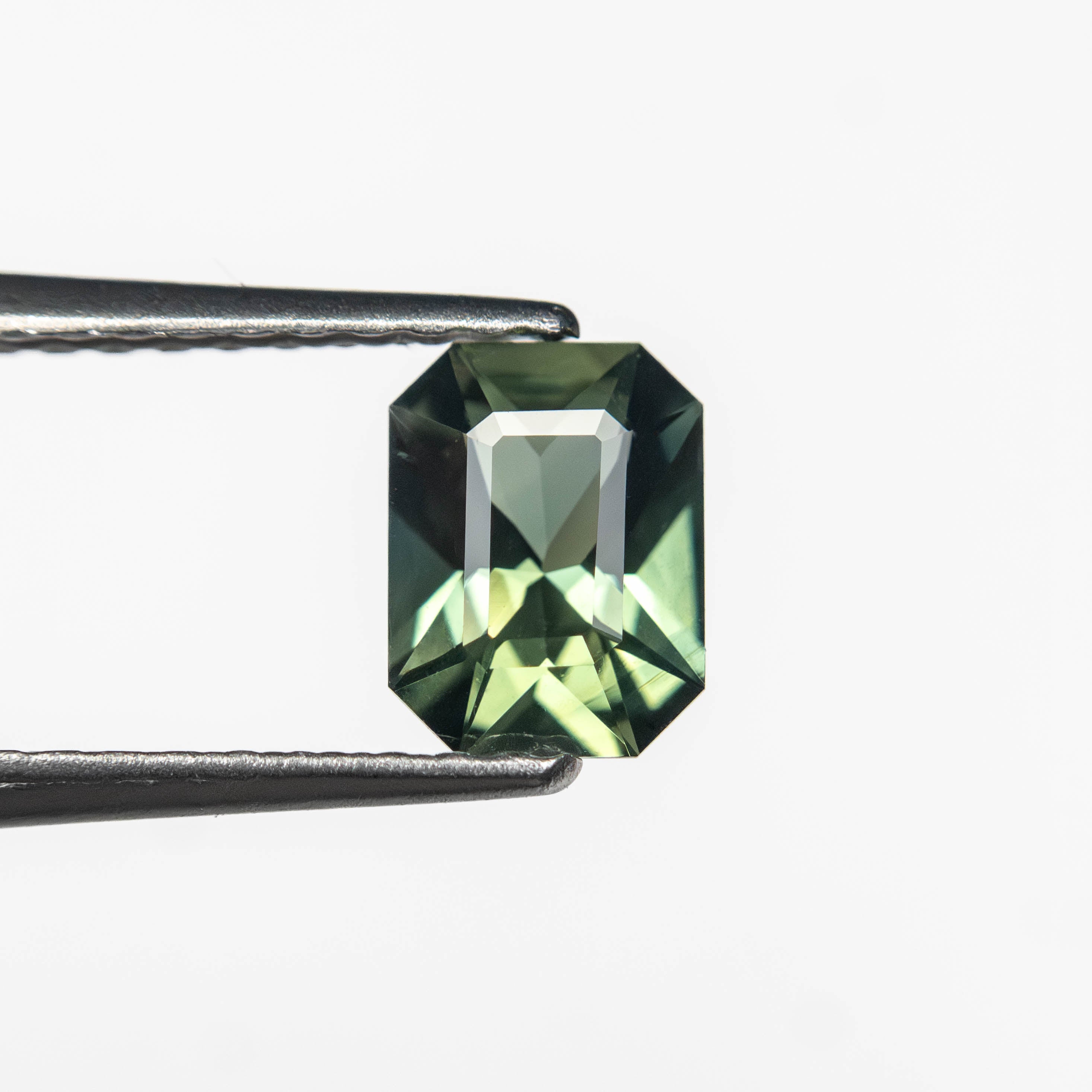 0.64ct 6.07x4.59x2.89mm Cut Corner Rectangle Step Cut Sapphire 27336-29