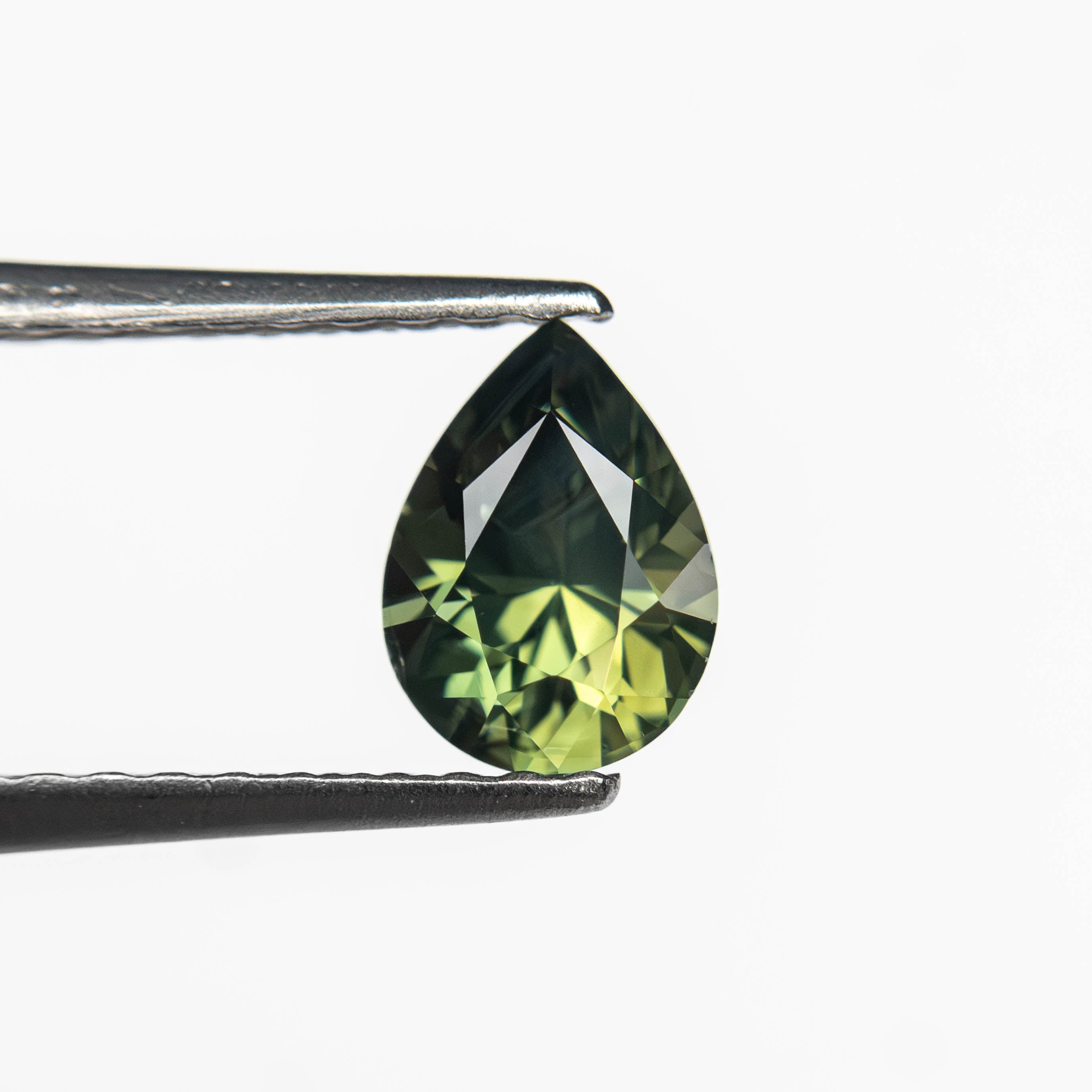 0.64ct 6.19x4.56x3.42mm Pear Brilliant Sapphire 27363-09