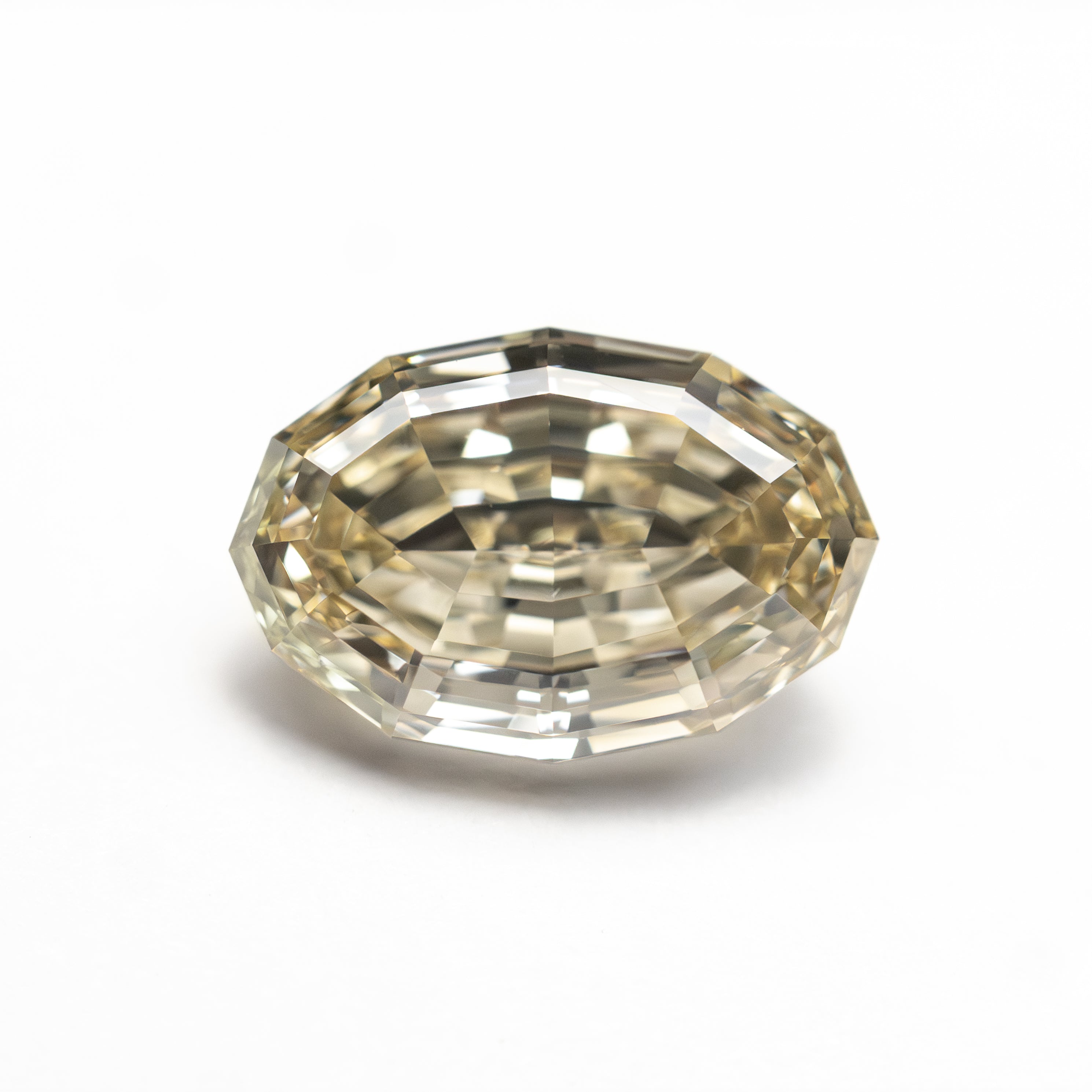 2.04ct 9.55x6.39x4.18mm VS2 C5 Geo Oval Step Cut πΏπ¦ 27515-01
