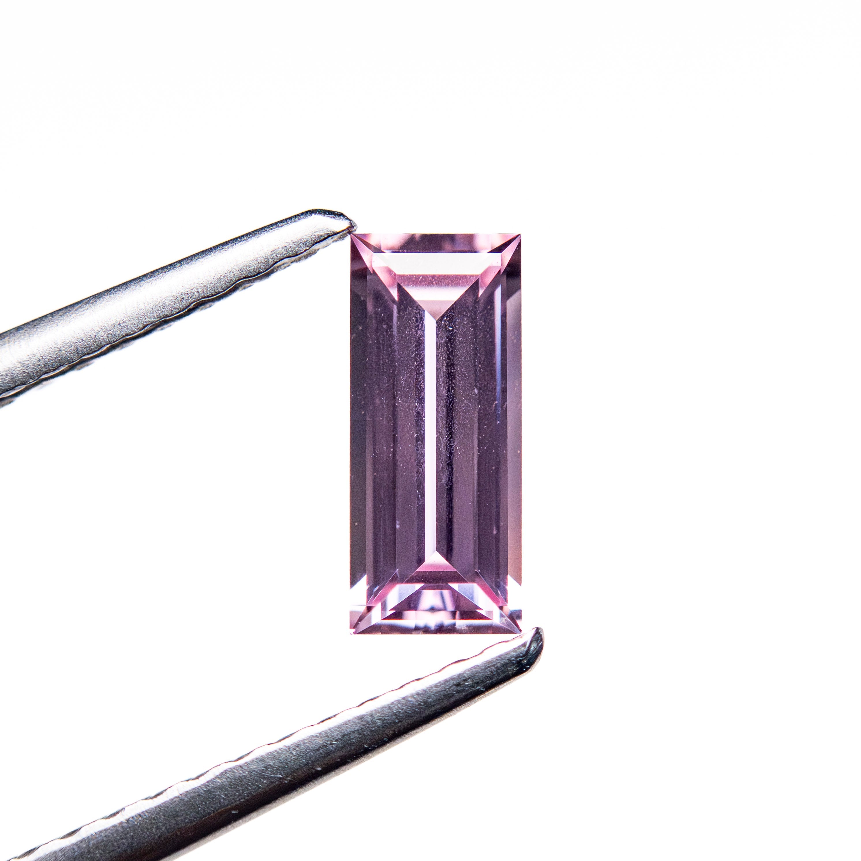 0.57ct 7.55x3.23x2.15mm Baguette Step Cut Sapphire 27721-04