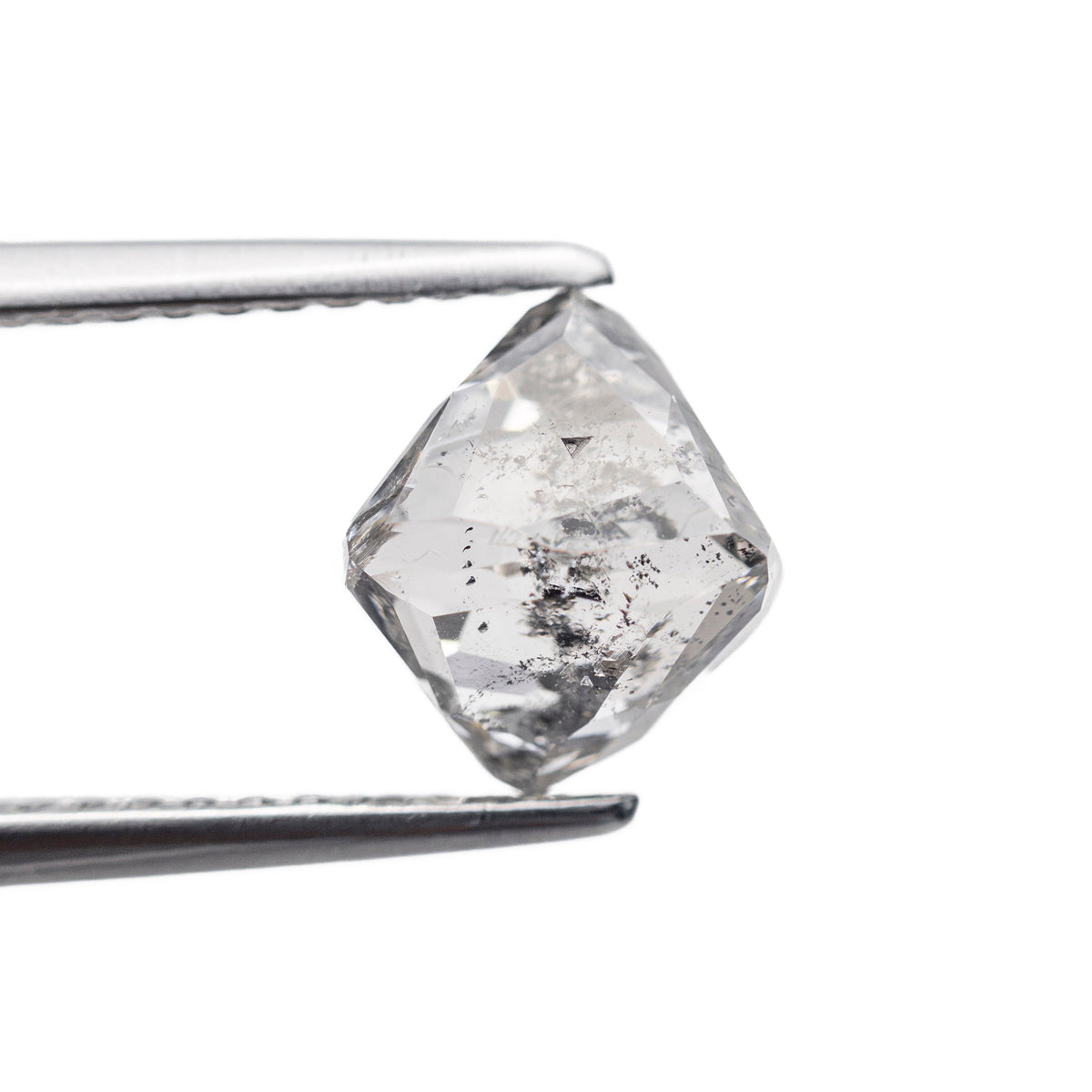 2.62ct 8.09x6.68x6.53mm Octahedron 🇨🇦 27798-02