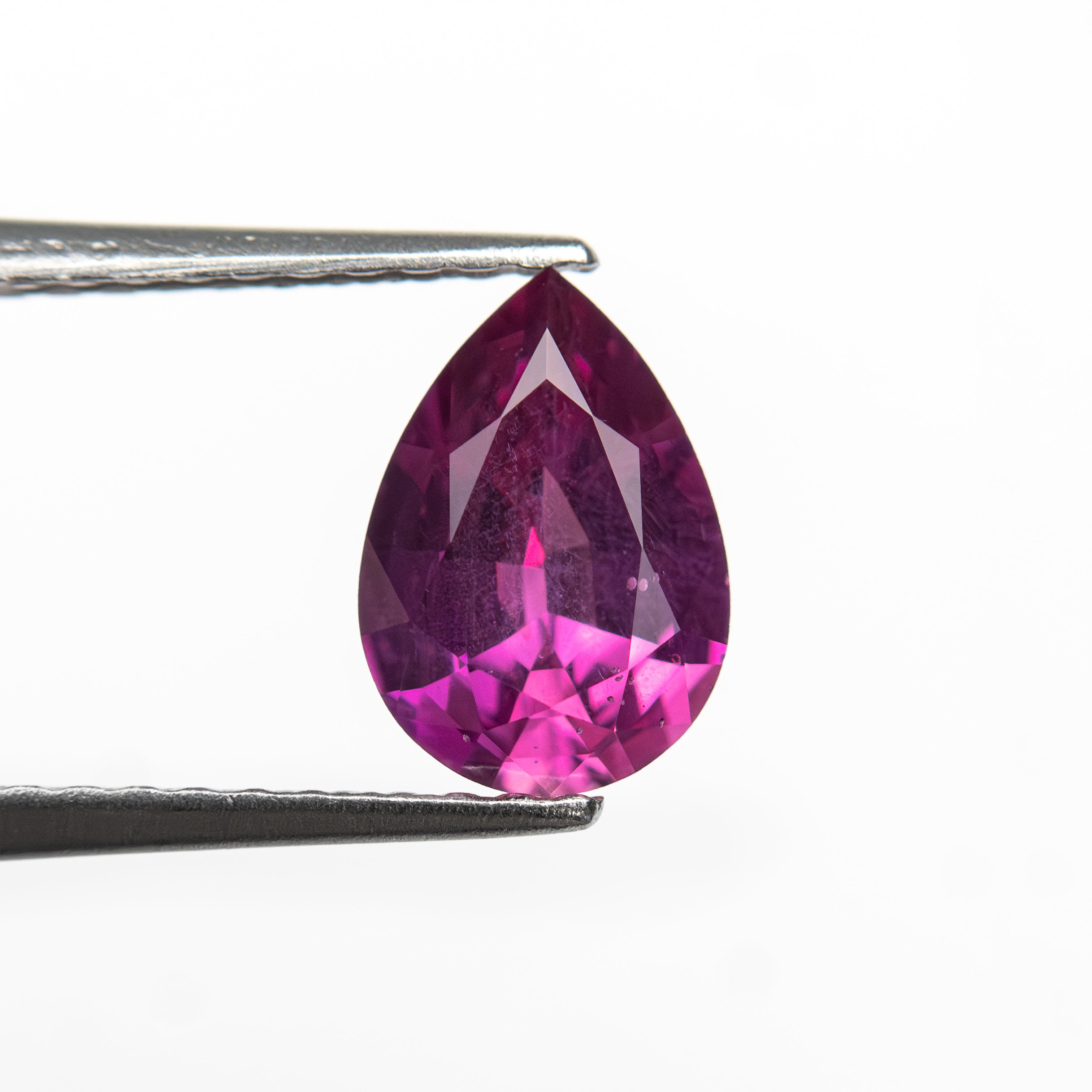 1.10ct 7.93x5.56x3.42mm Pear Brilliant Sapphire 27955-31