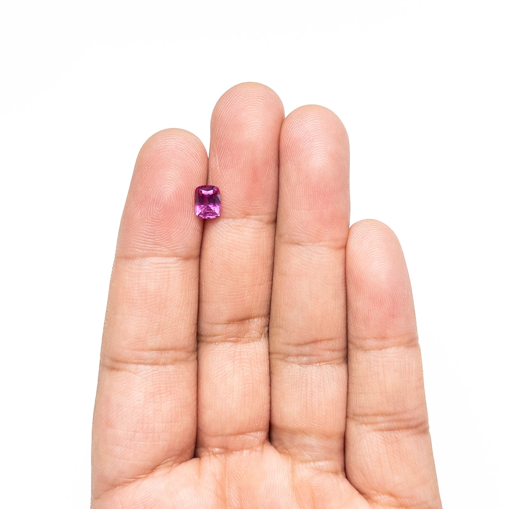 1.10ct 6.70x5.25x3.35mm Cushion Brilliant Sapphire 27956-08