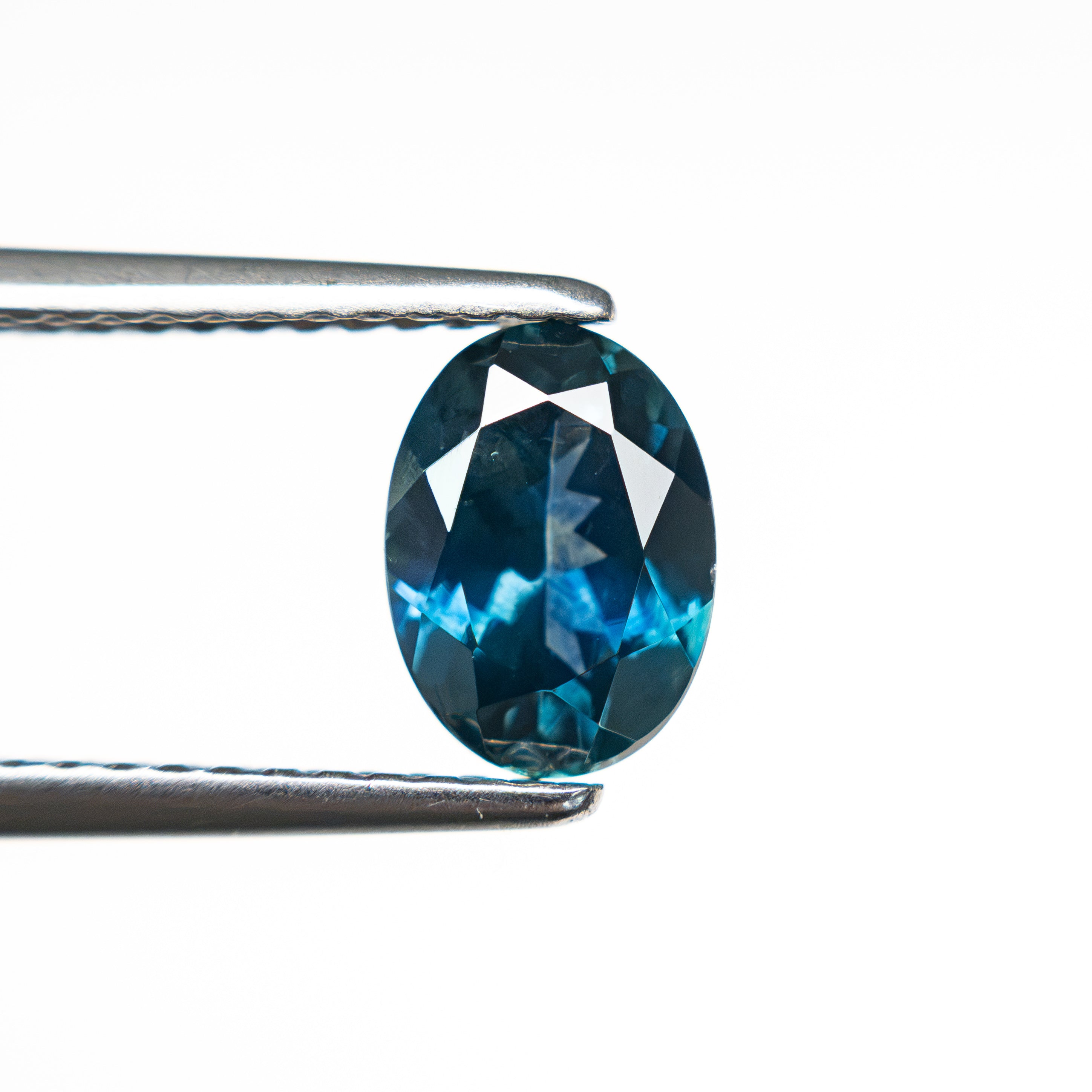 1.25ct 7.51x5.46x3.55mm Oval Brilliant Sapphire 28028-15