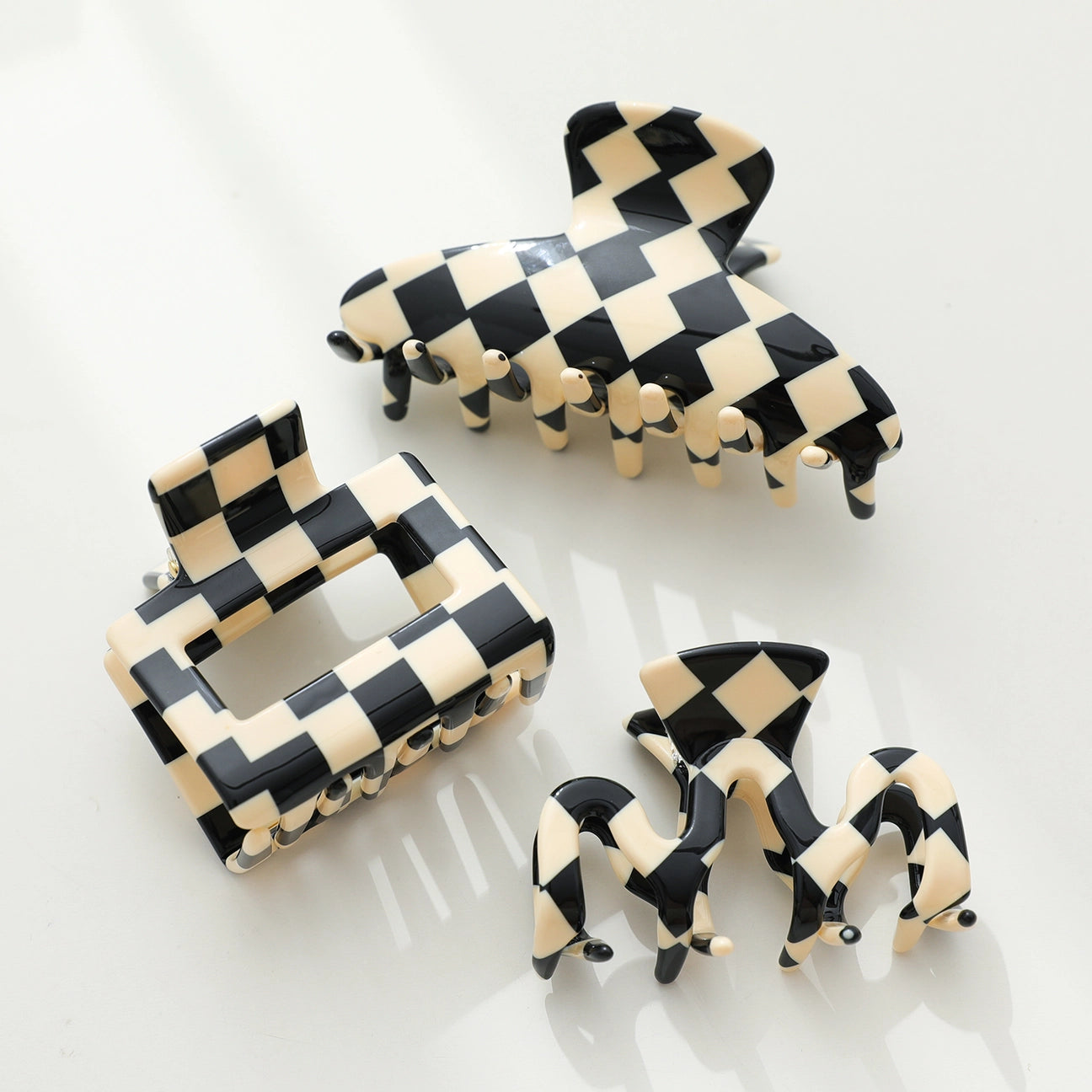 Simone Small Claw Clip - Checkmate