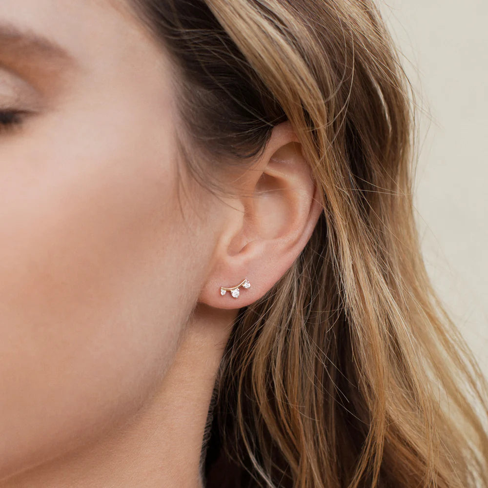 3 Diamond Amigos Curve Post Earrings