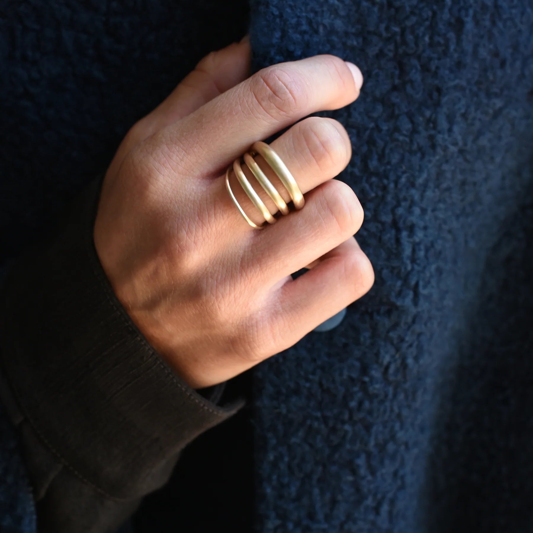 Tapered Multi-Band Ring