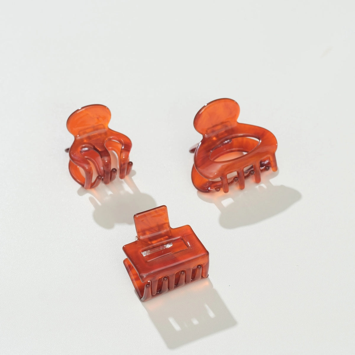 Amber Mini Claw Clip - Cinnamon Spice