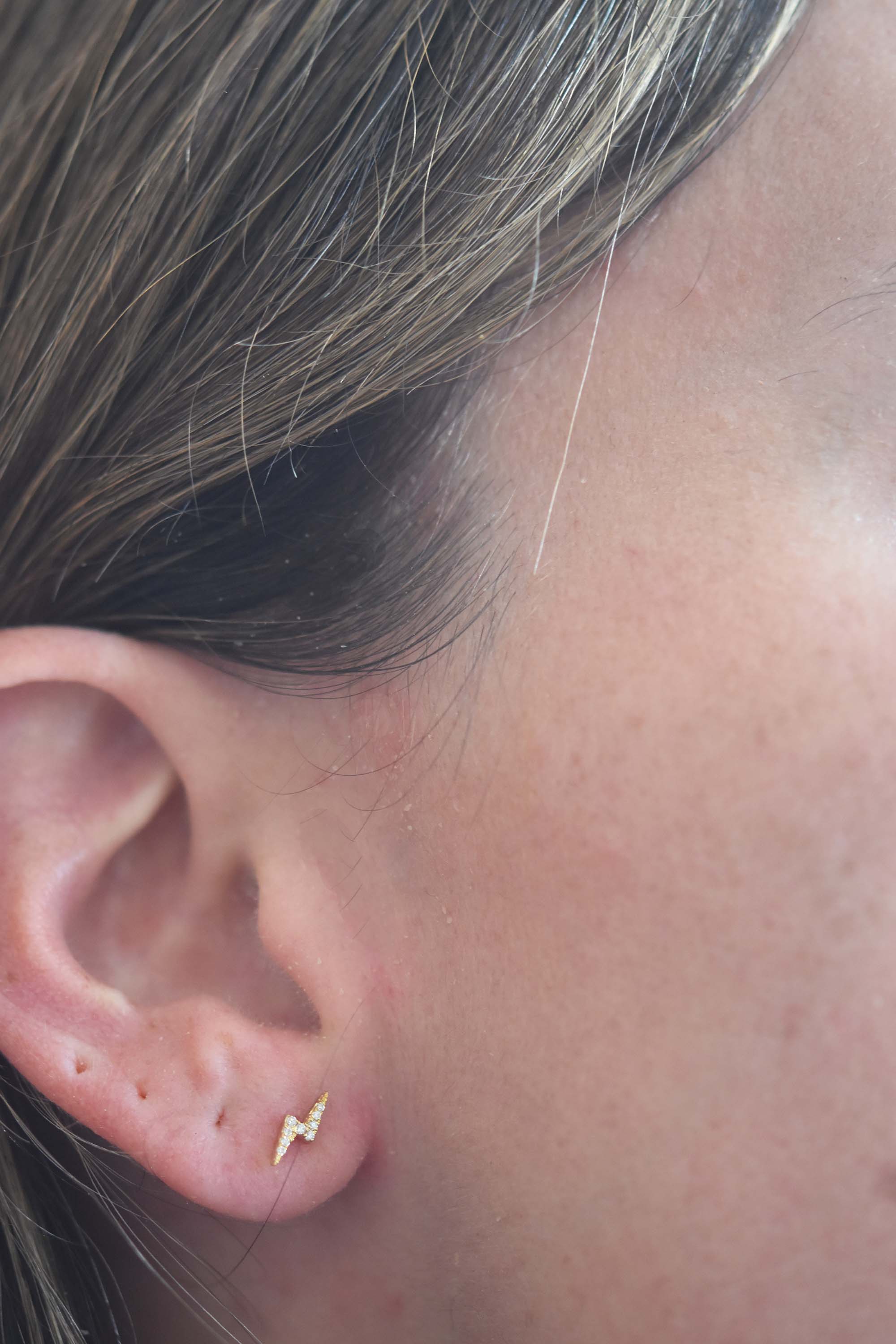 Mini Lightning Threaded Flat Back Earring