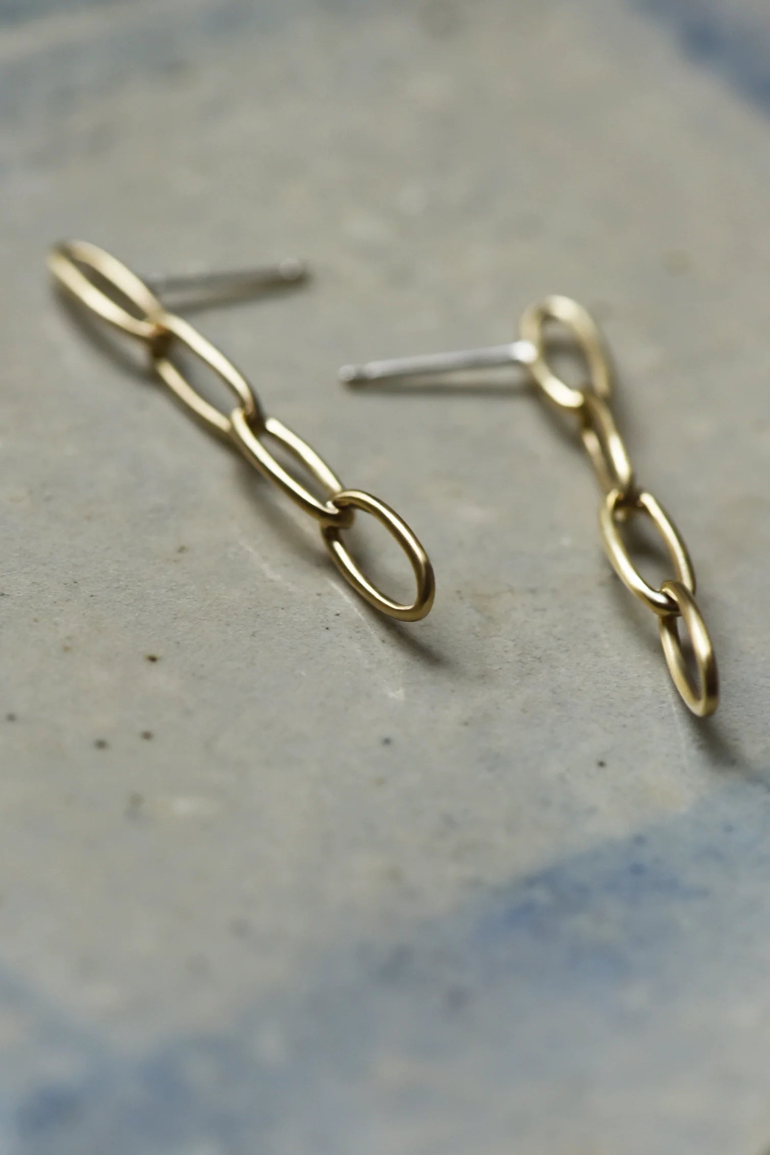Linked Line Drop Stud
