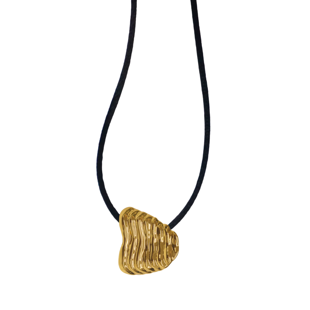 Fluted Shell Pendant Necklace