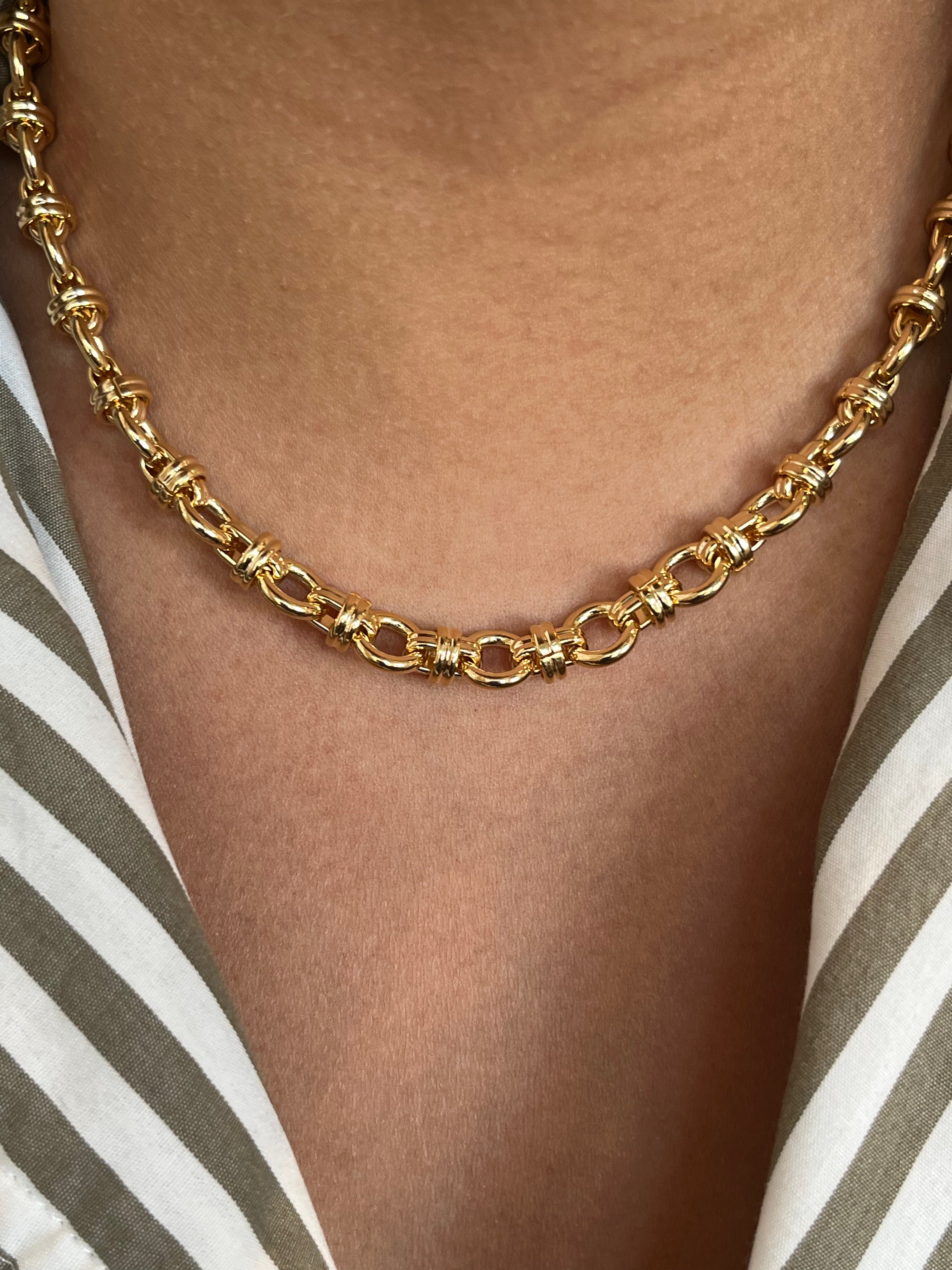 Aurelia Link Necklace