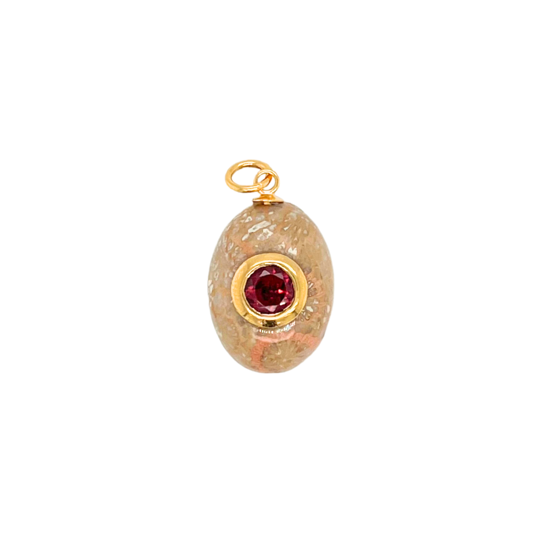 Oval Fossilized Coral + Garnet Gemmie