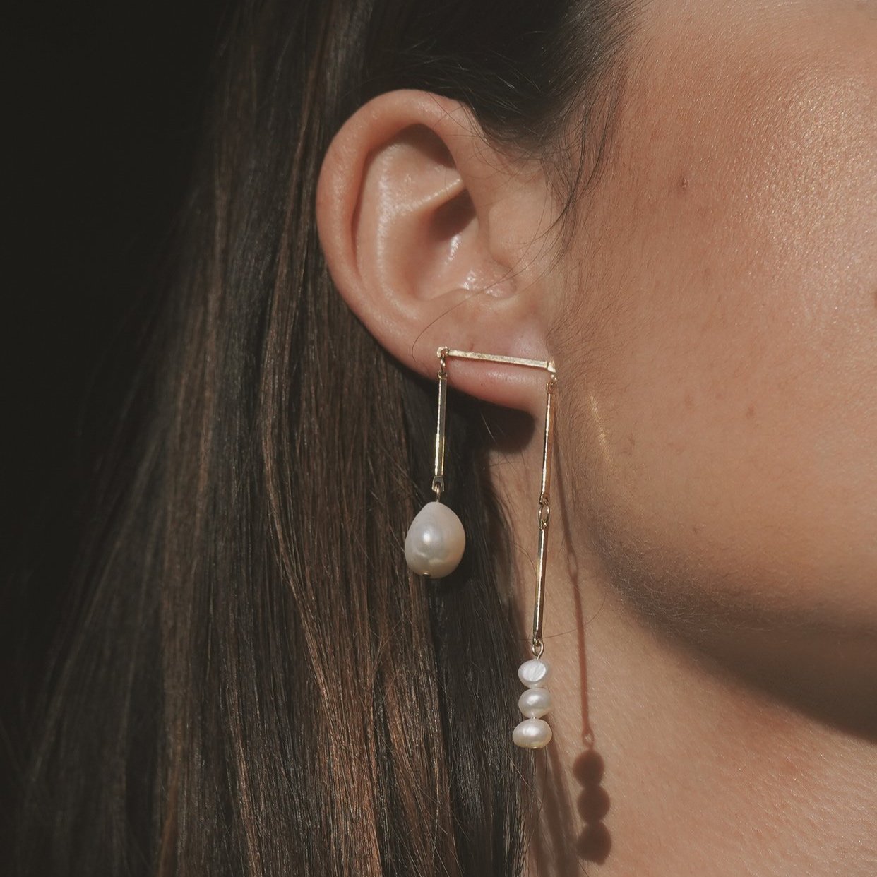 Toni Earrings - Pearl — Lindsay Lewis Trunk Show