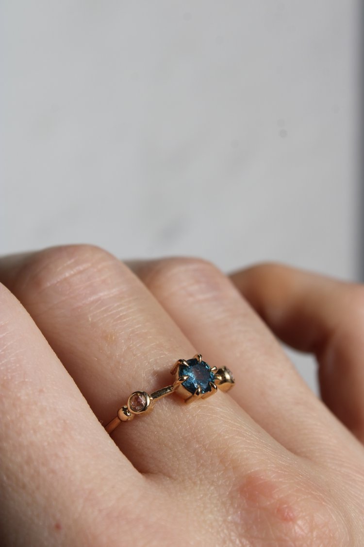 Astor Solitaire — Commitment, Curated