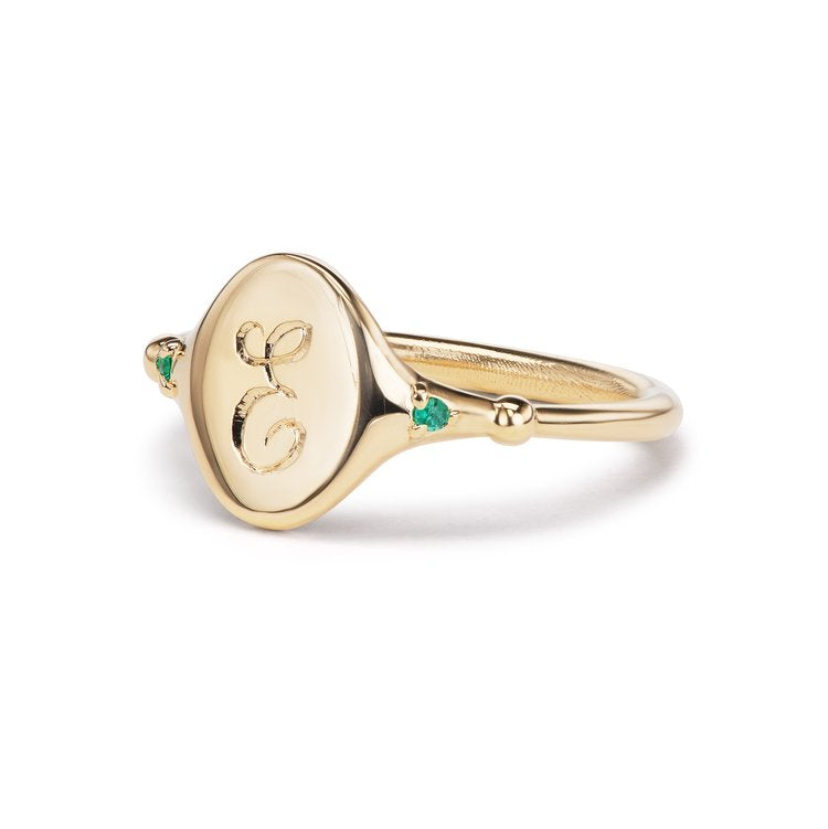 Sonder Signet Ring - Oval — Wedding Day Edit