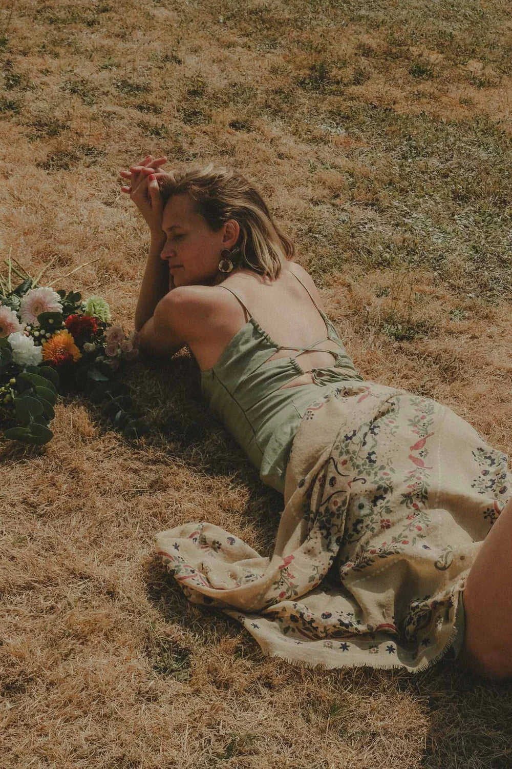 Secret Garden Crema Scarf