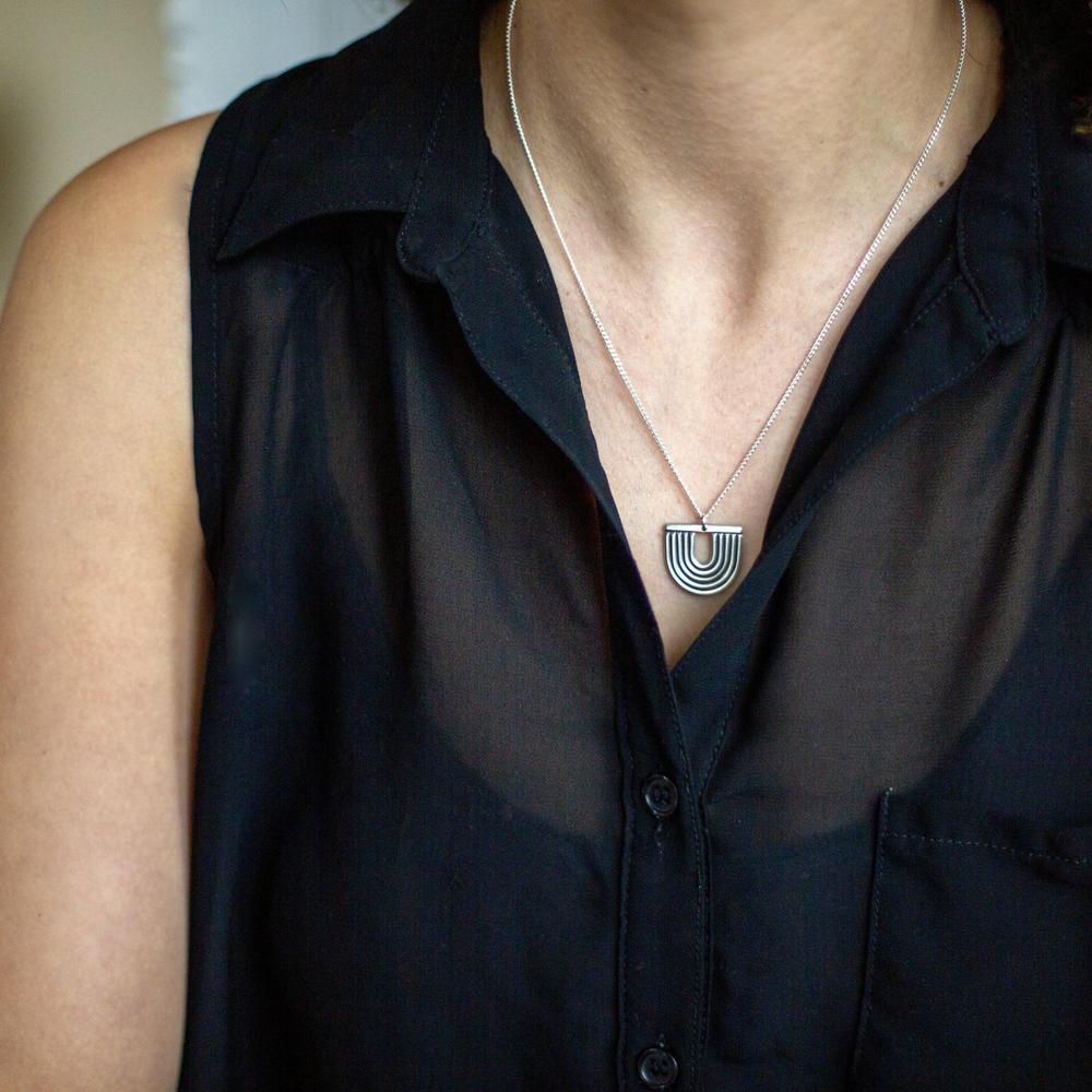 Arco Necklace