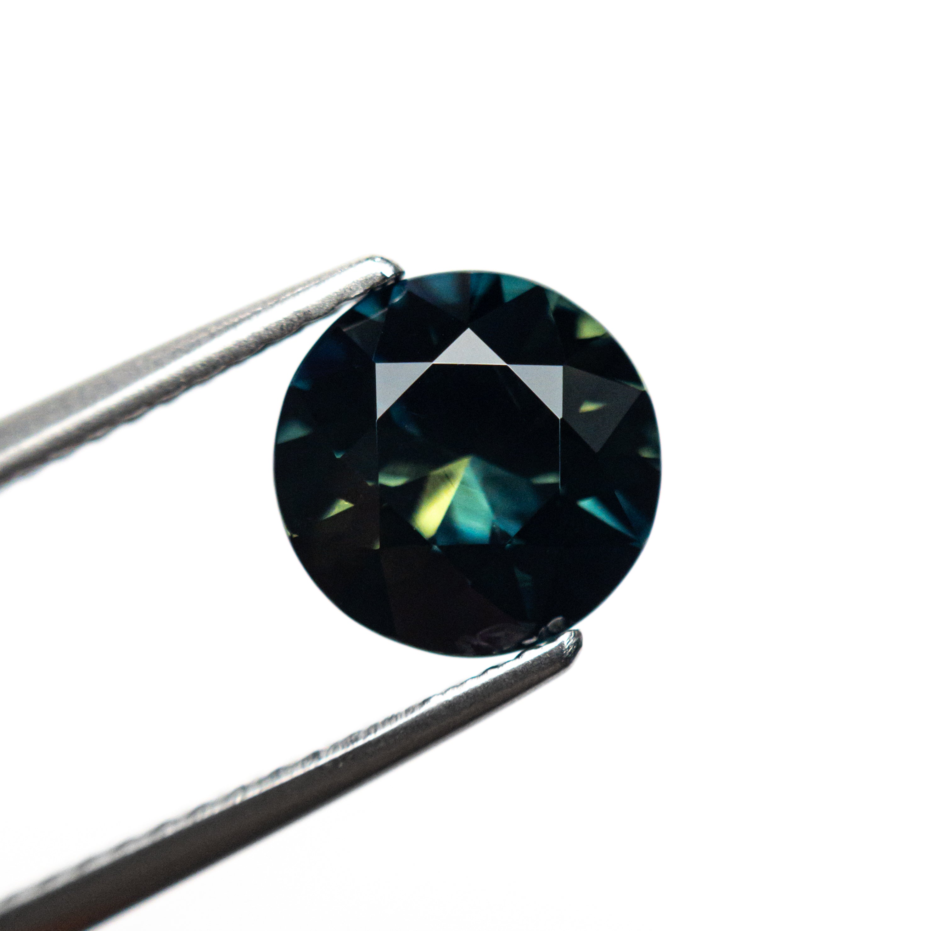 2.11ct 7.85x7.82x4.73mm Round Brilliant Sapphire 25372-01