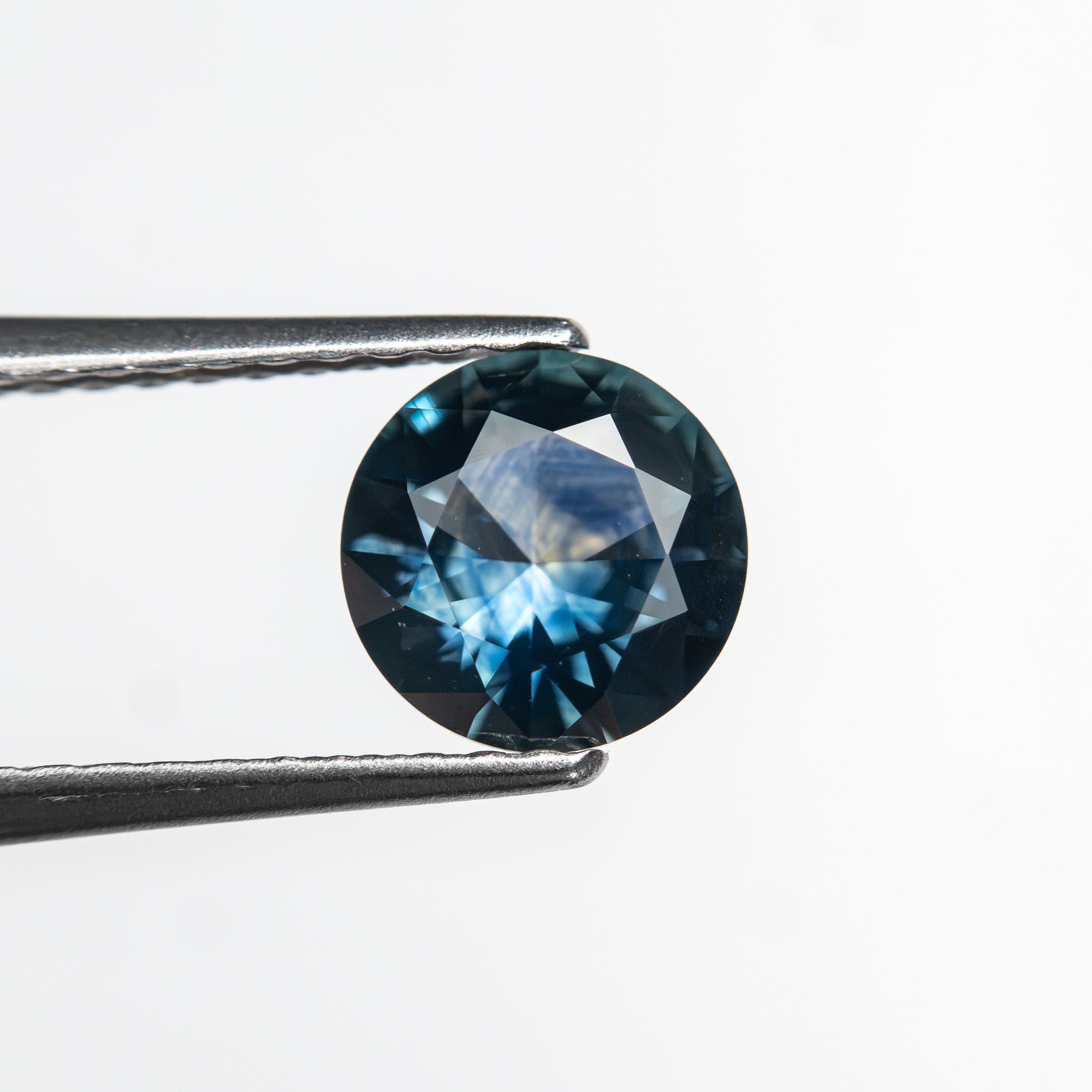 0.94ct 6.16x6.14x3.31mm Round Brilliant Sapphire 26526-17
