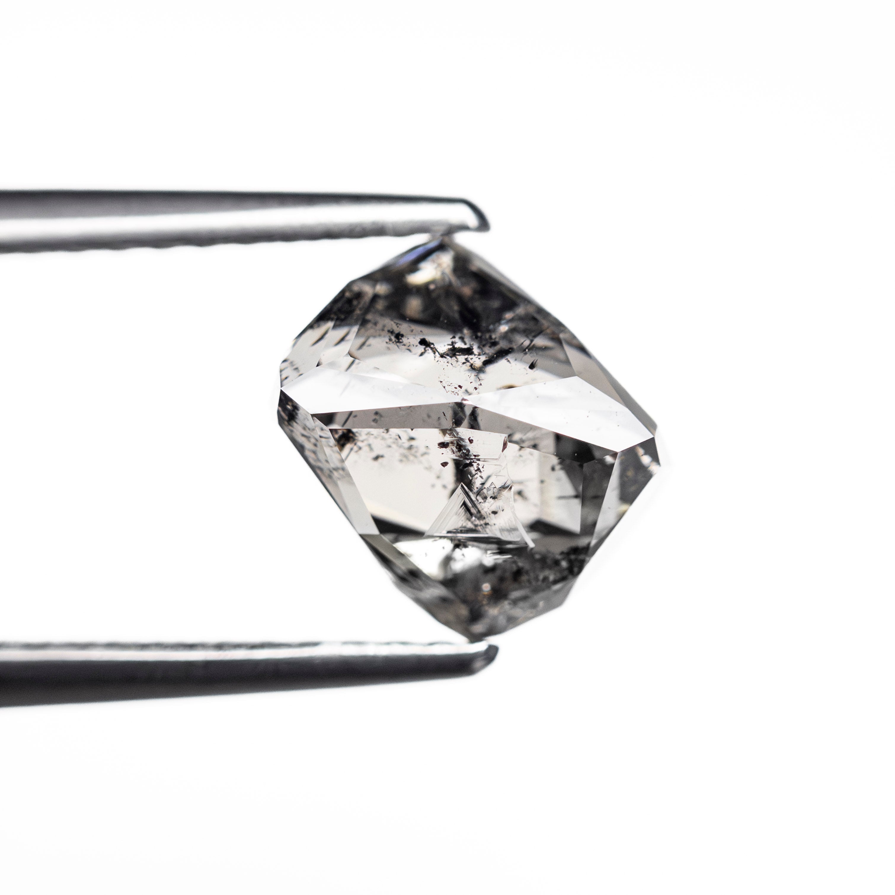 2.54ct 8.31x7.86x6.03mm Octahedron 🇨🇦 26867-01