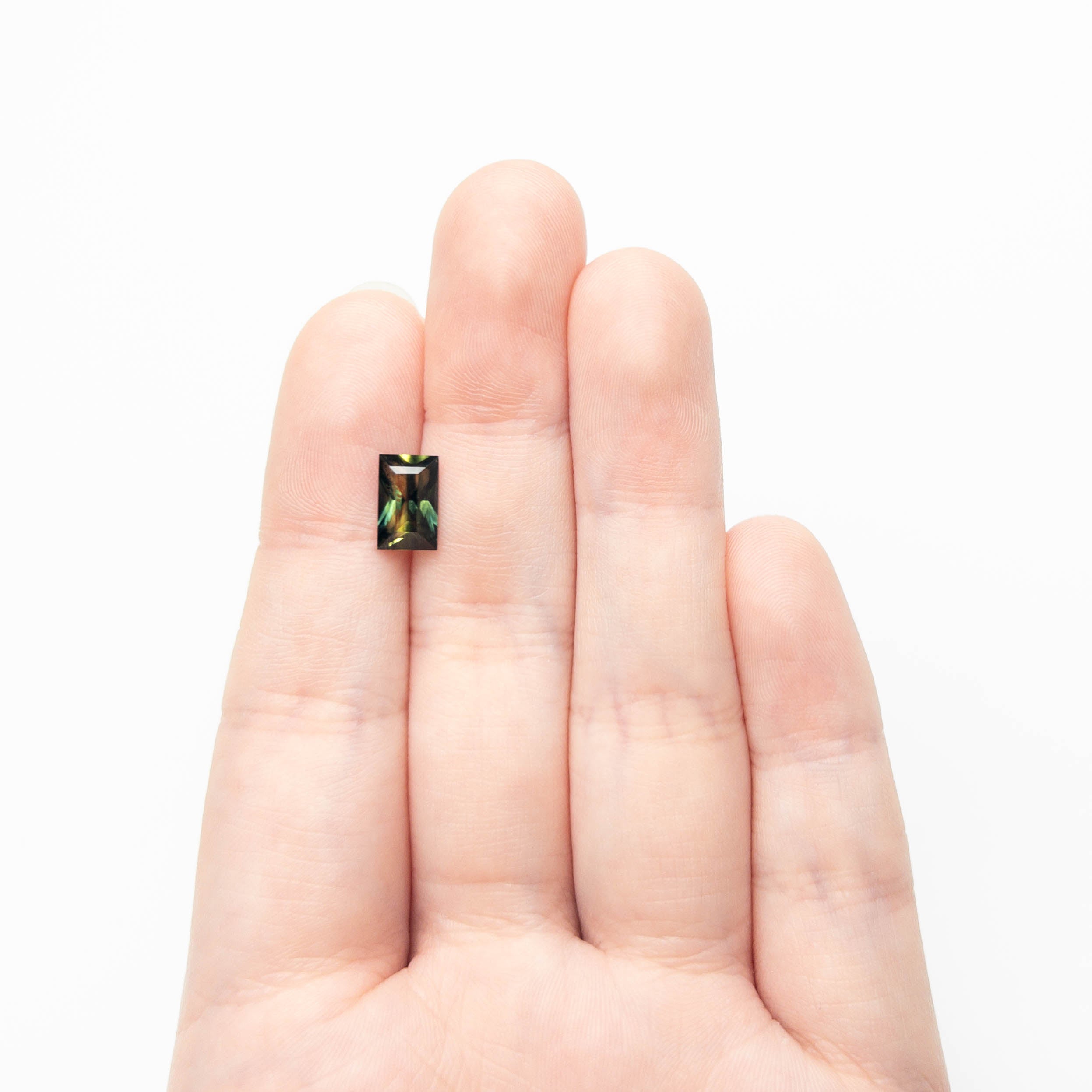 2.24ct 9.26x5.80x4.41mm Rectangle Step Cut Sapphire 27324-02