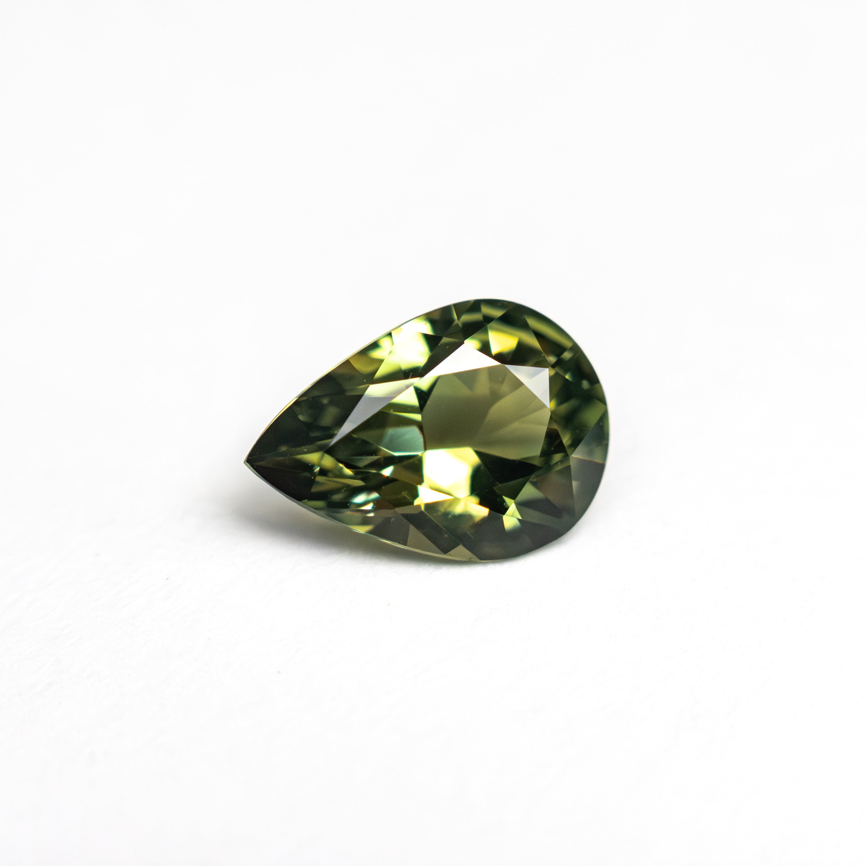 0.95ct 7.89x5.61x3.19mm Pear Brilliant Sapphire 27356-04