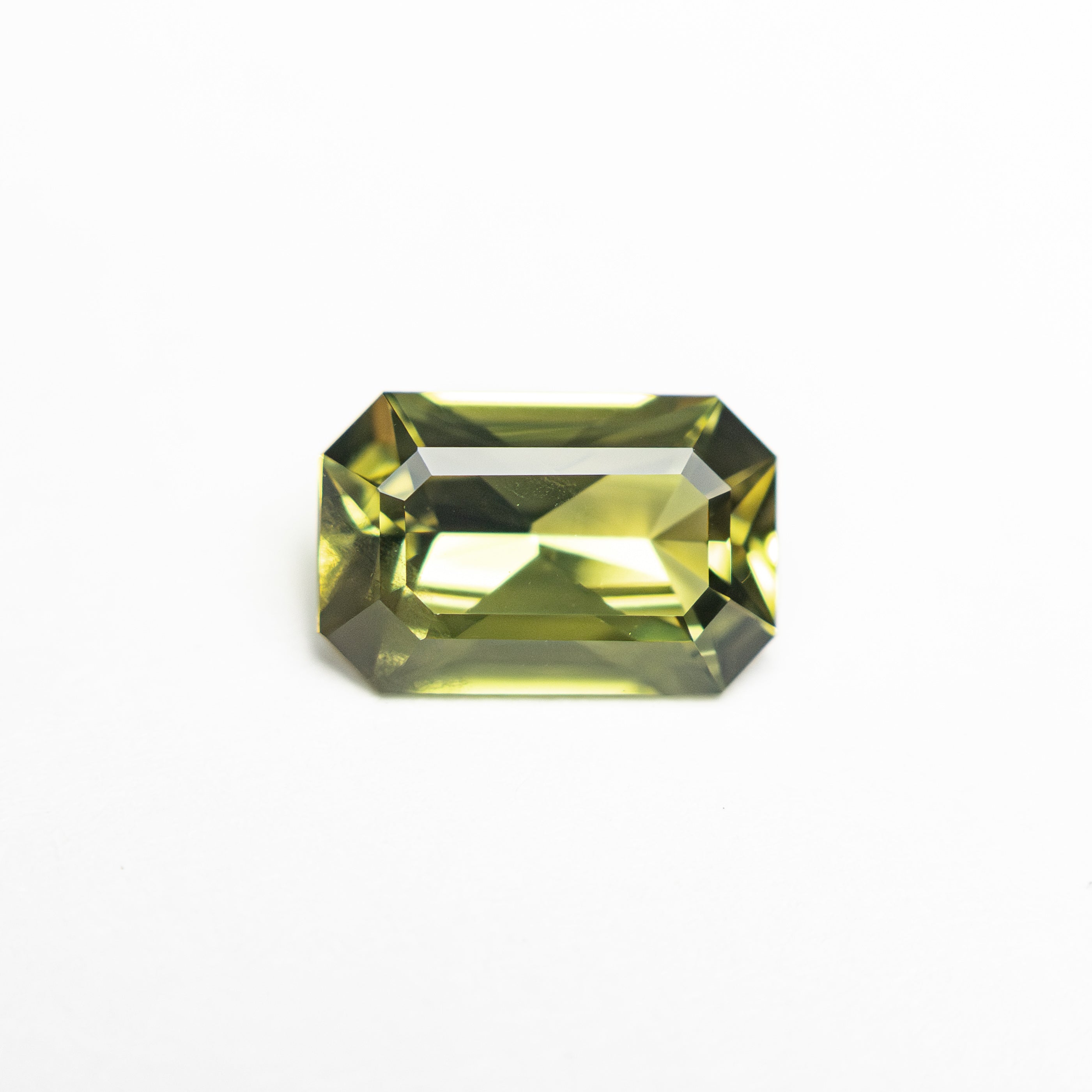 1.15ct 7.55x4.93x3.10mm Cut Corner Rectangle Step Cut Sapphire 27361-01