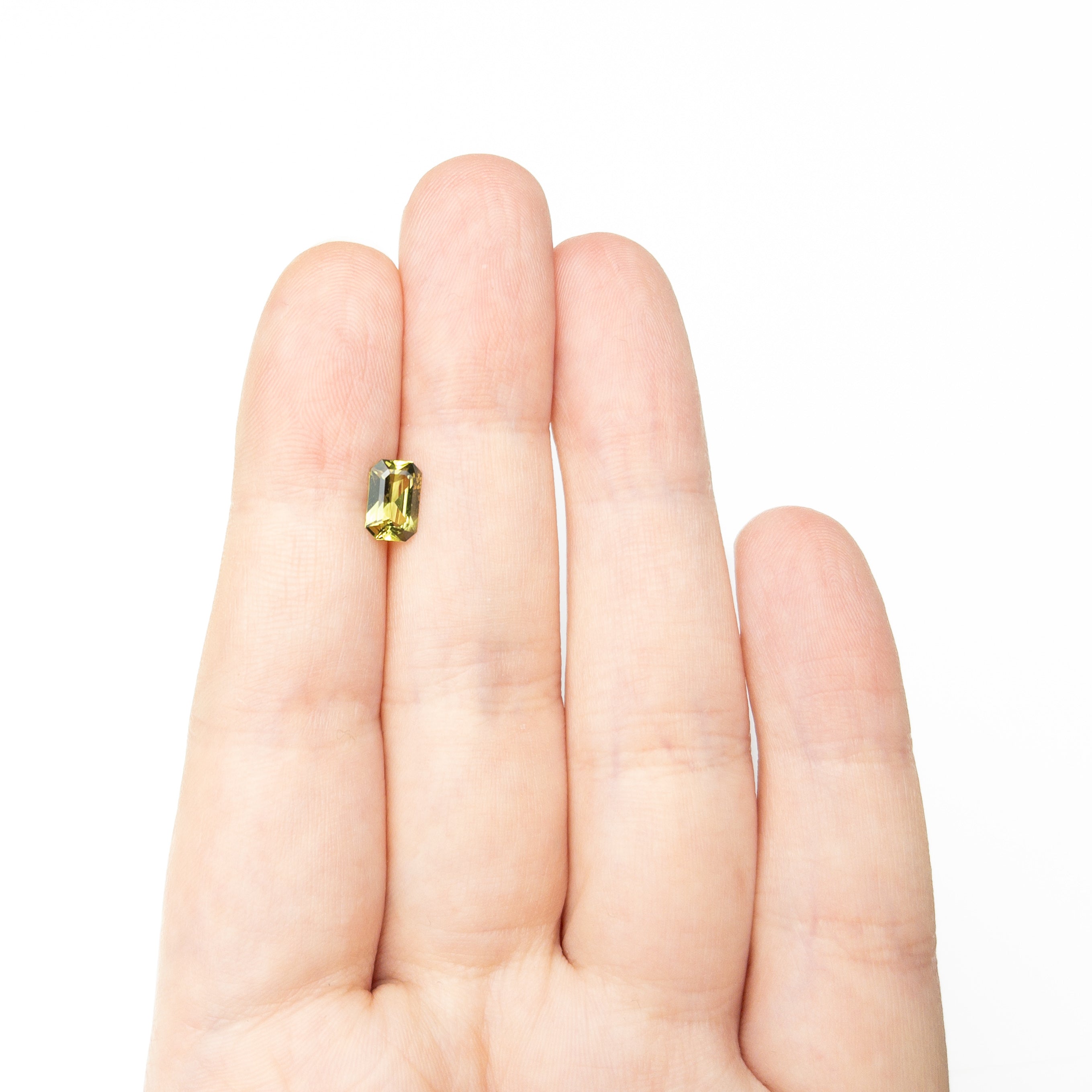 1.15ct 7.55x4.93x3.10mm Cut Corner Rectangle Step Cut Sapphire 27361-01