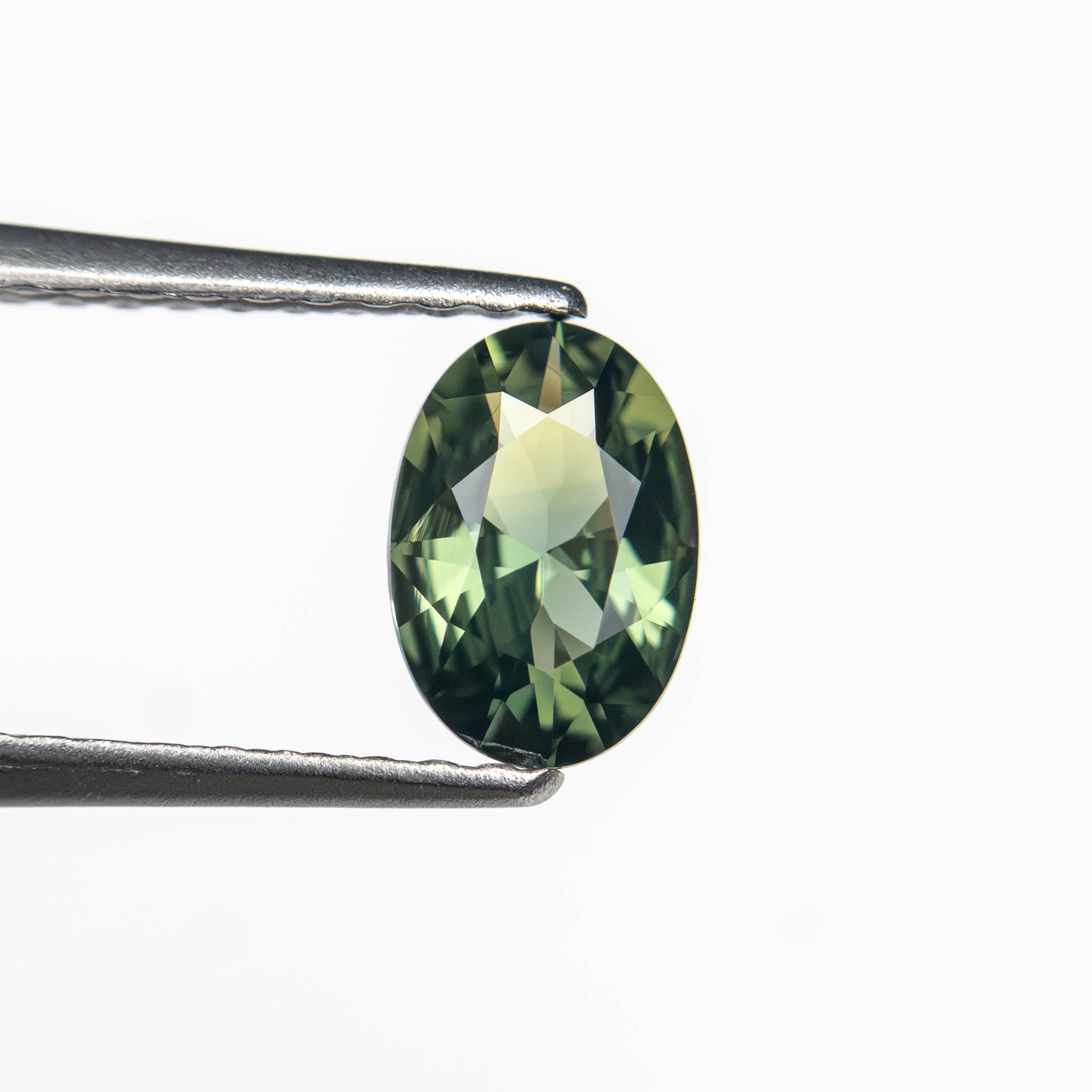 0.59ct 6.57x4.52x2.49mm Oval Brilliant Sapphire 27363-03