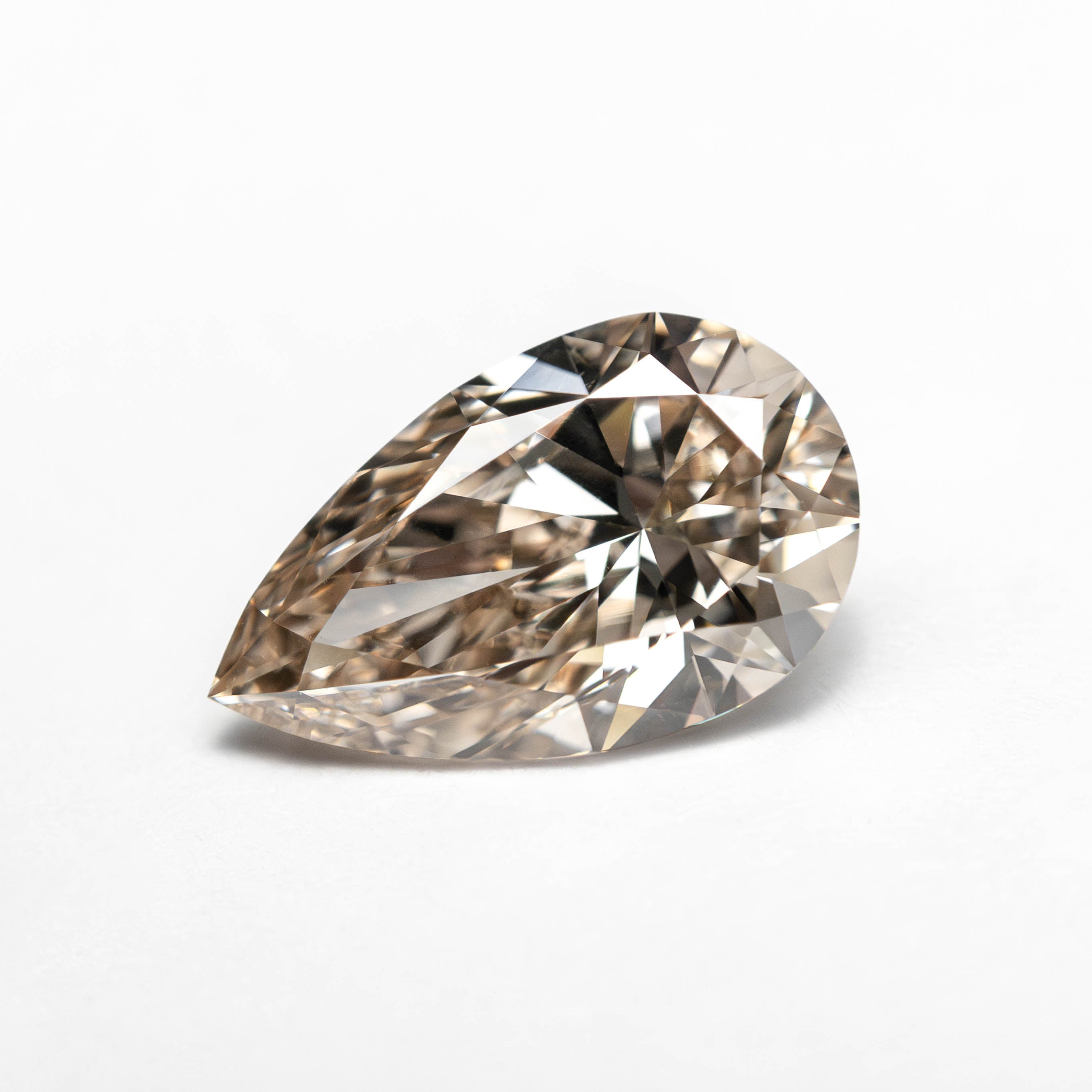 1.05ct 9.23x5.54x3.46mm GIA VS2 Y-Z Pear Brilliant 27371-01