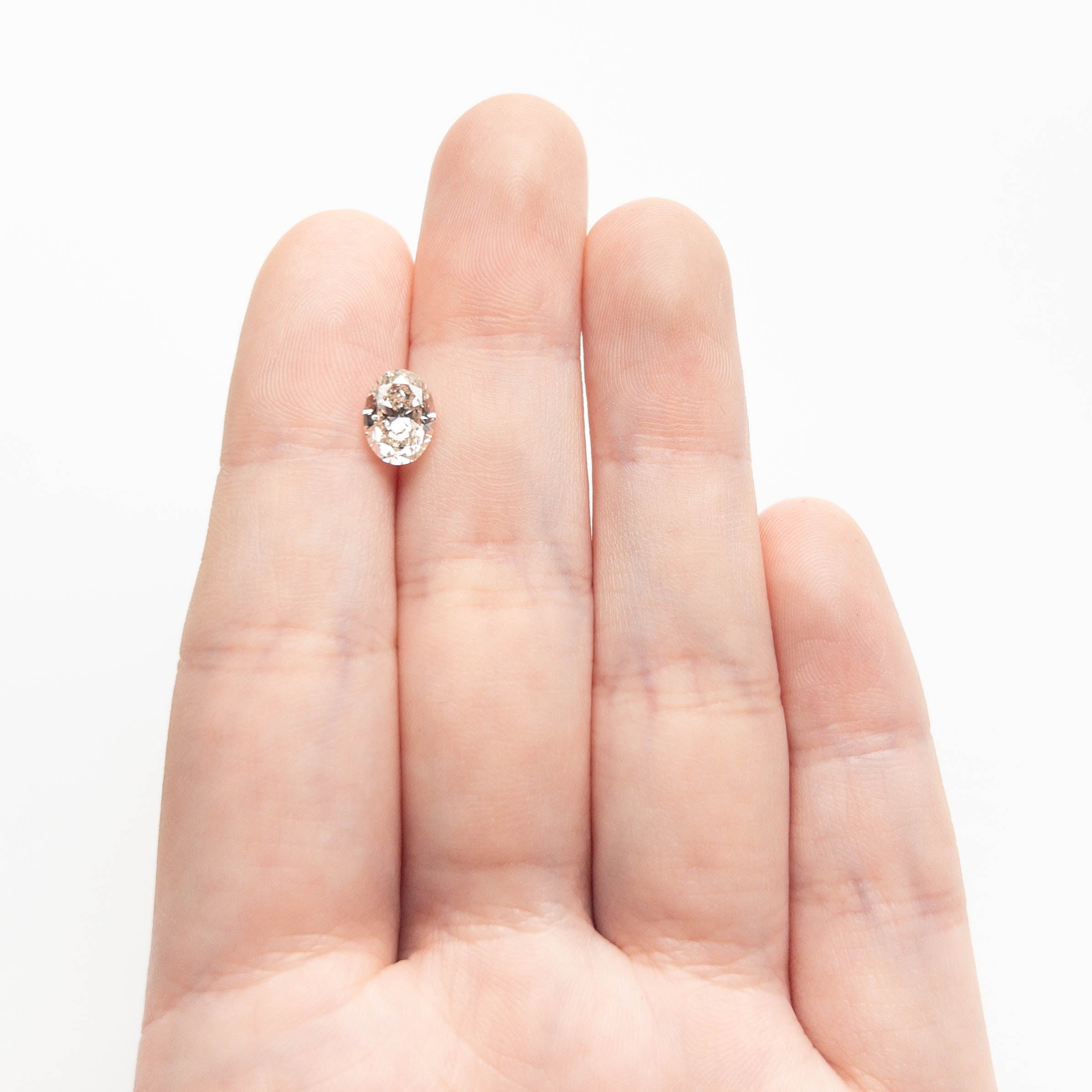 1.50ct 8.46x6.25x4.17mm VS2 K Oval Brilliant 27386-01