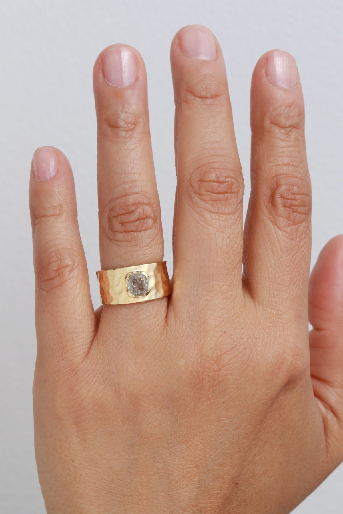 Armored Sapphire Cigar Band — Commitment, Curated