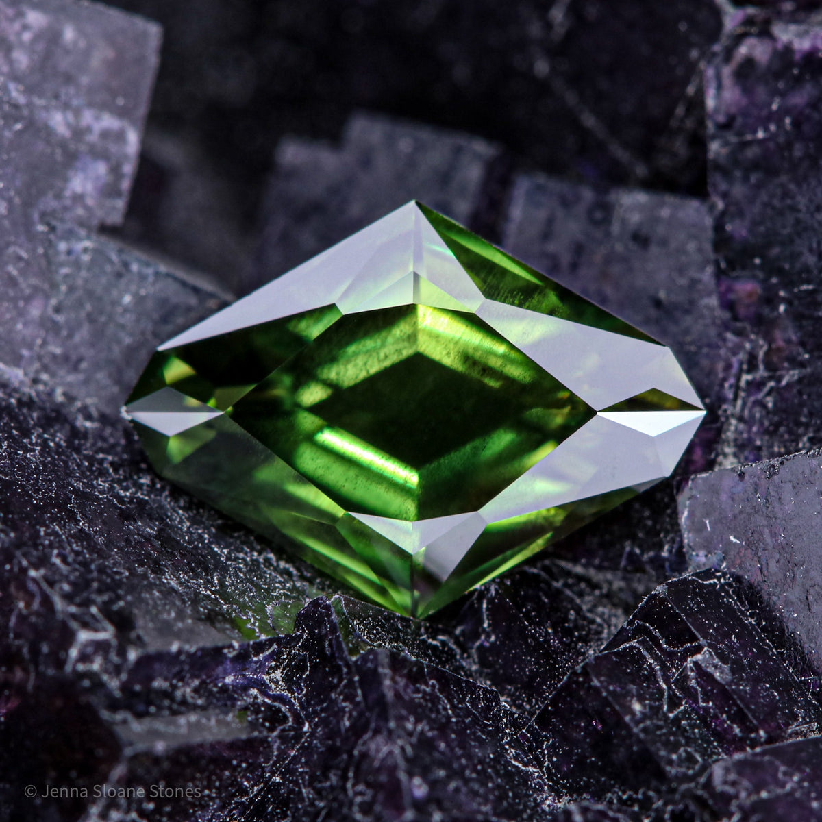 2.01ct 10.89x7.84x3.23mm Lozenge Brilliant Sapphire 27766-09