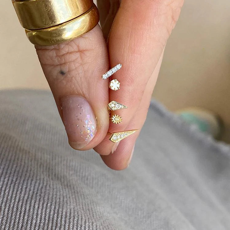 Mini Rhombus Stud - White Diamond