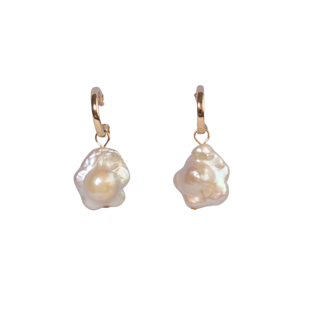Marguerite Pearl Earrings