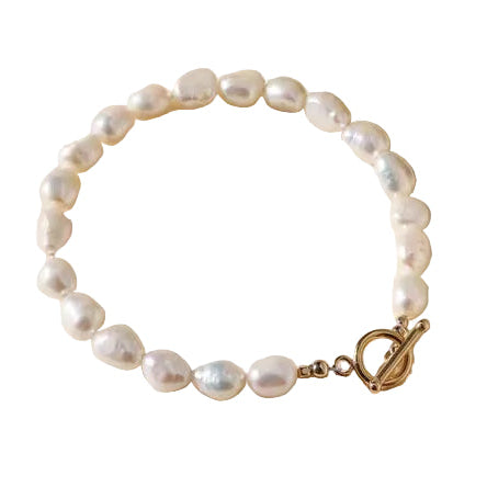 Pearl Muse Toggle Bracelet