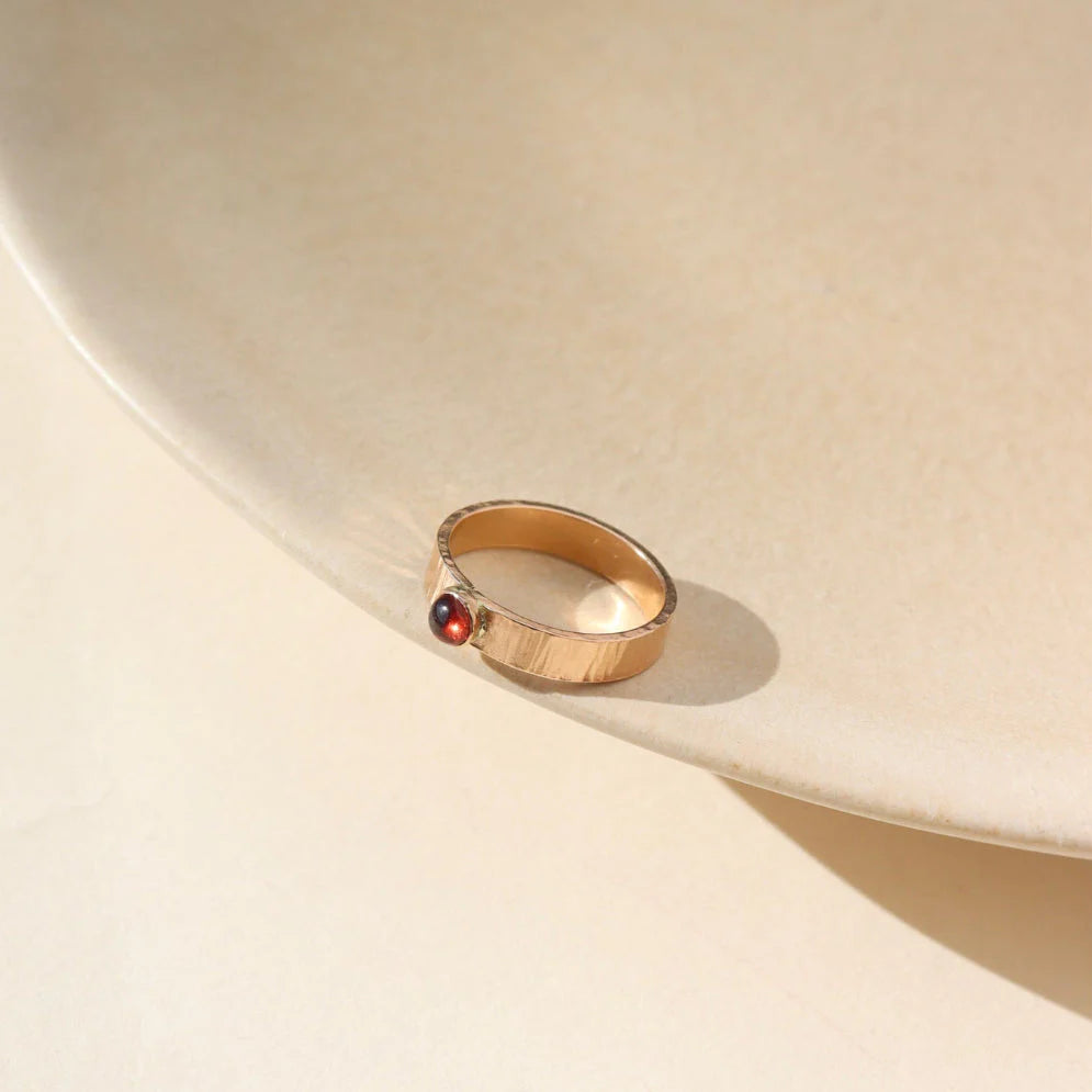 Sunrise Birthstone Ring - Garnet