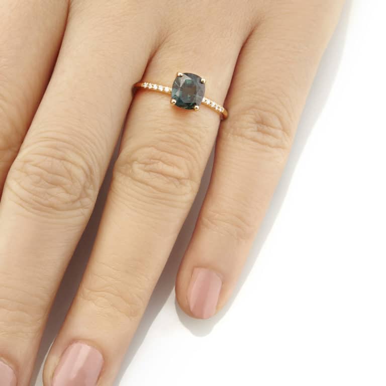 Hyeres Teal Sapphire Ring