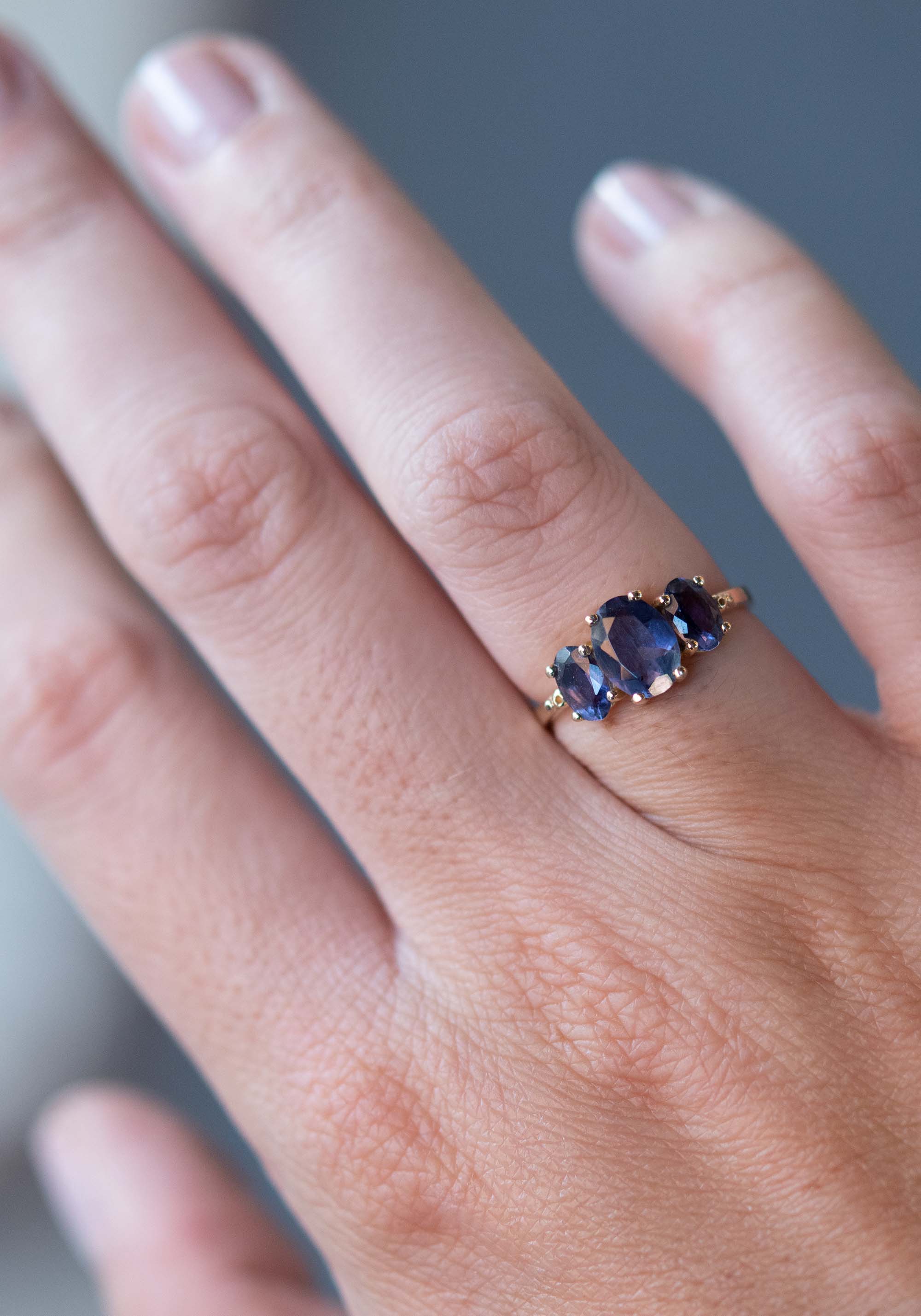 Oval the Moon Ring - Violet