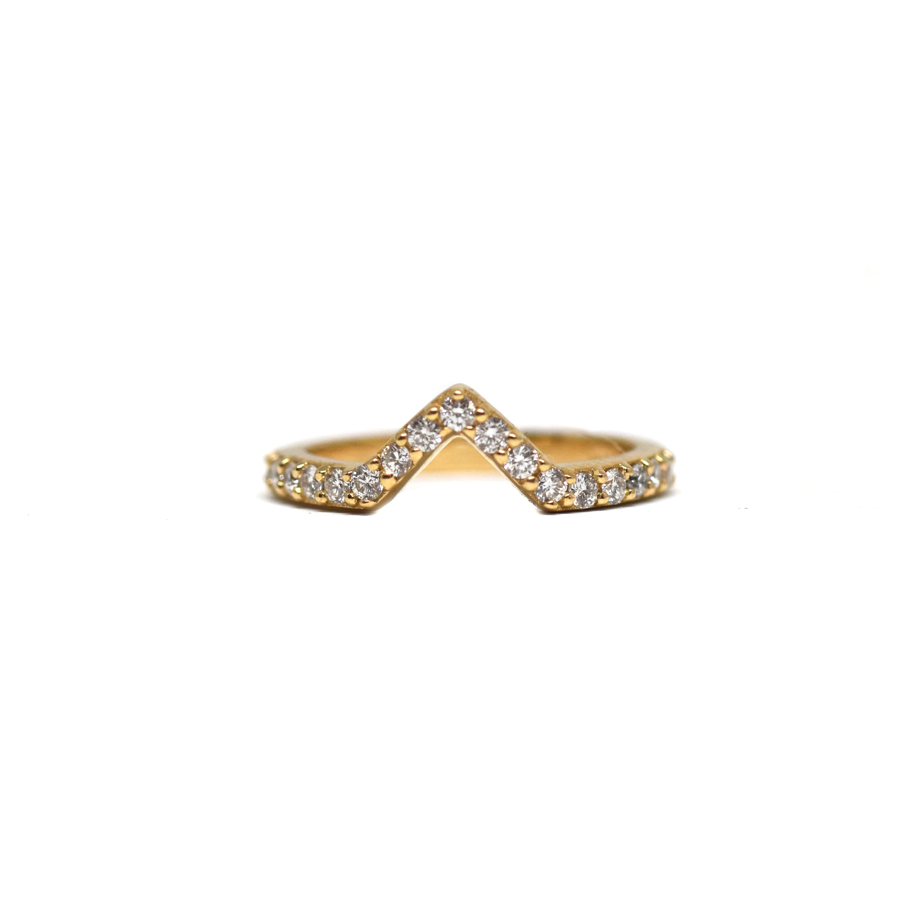 Diamond V Ring